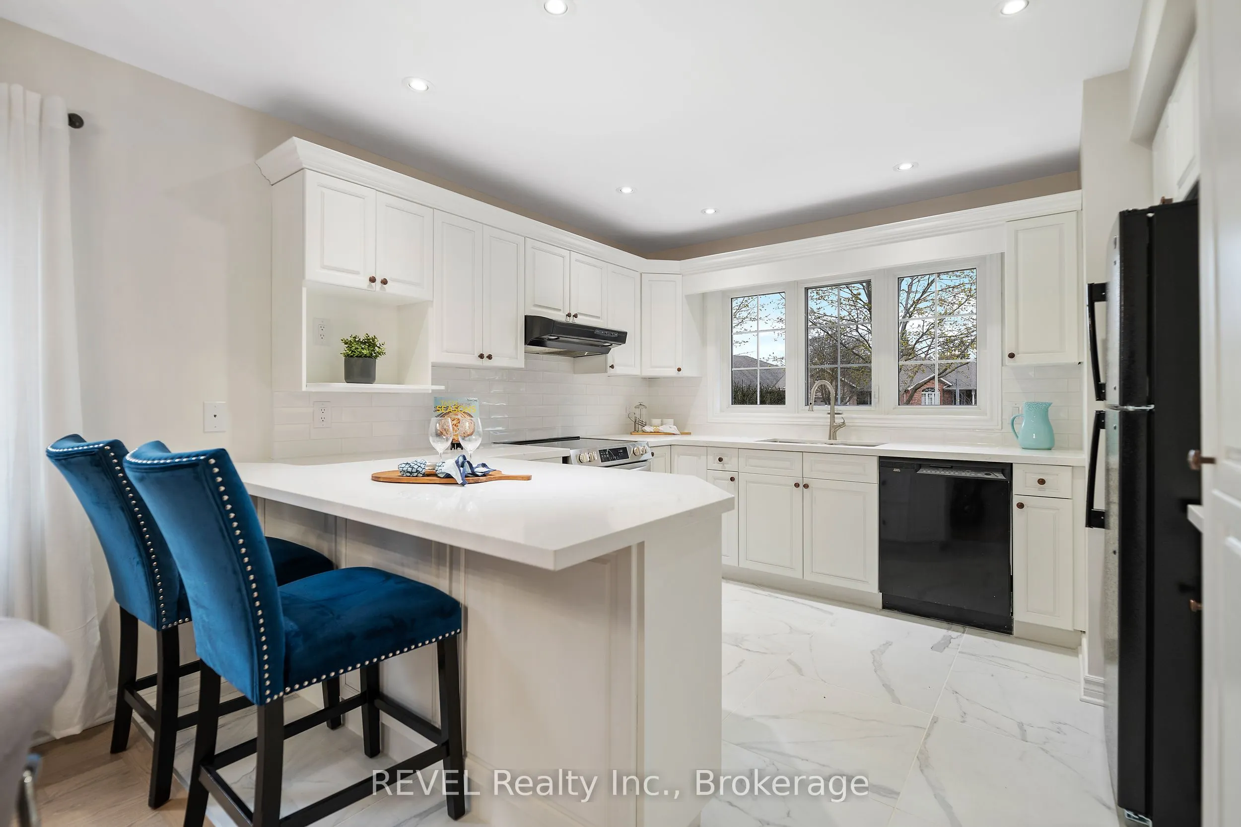 6839 Imperial Court