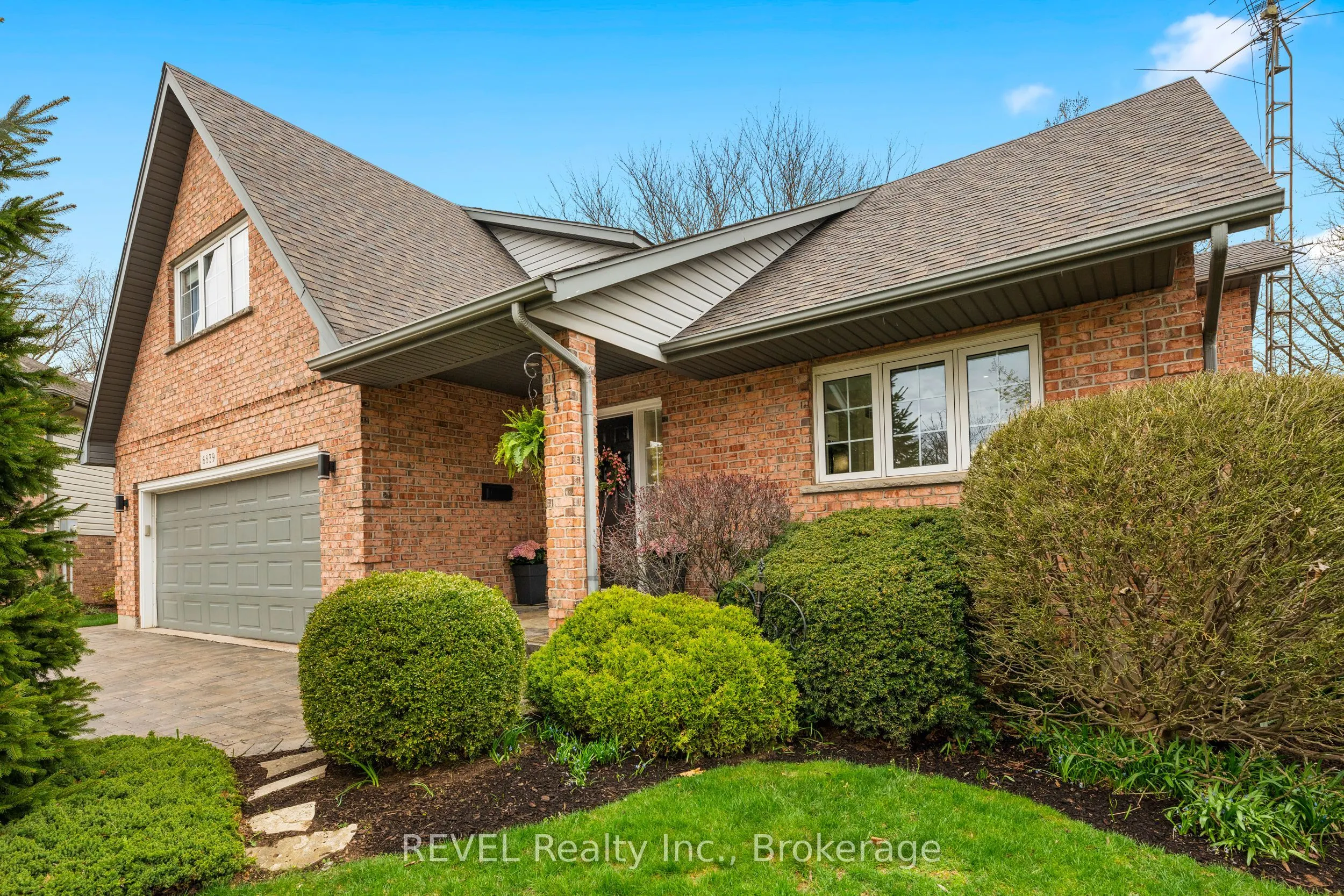 6839 Imperial Court