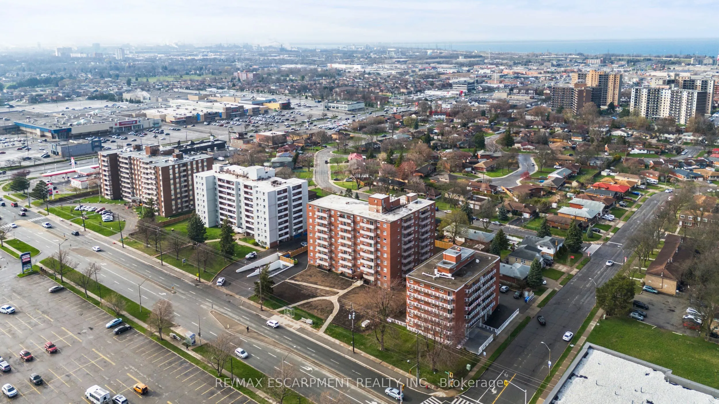 851 Queenston Road #105