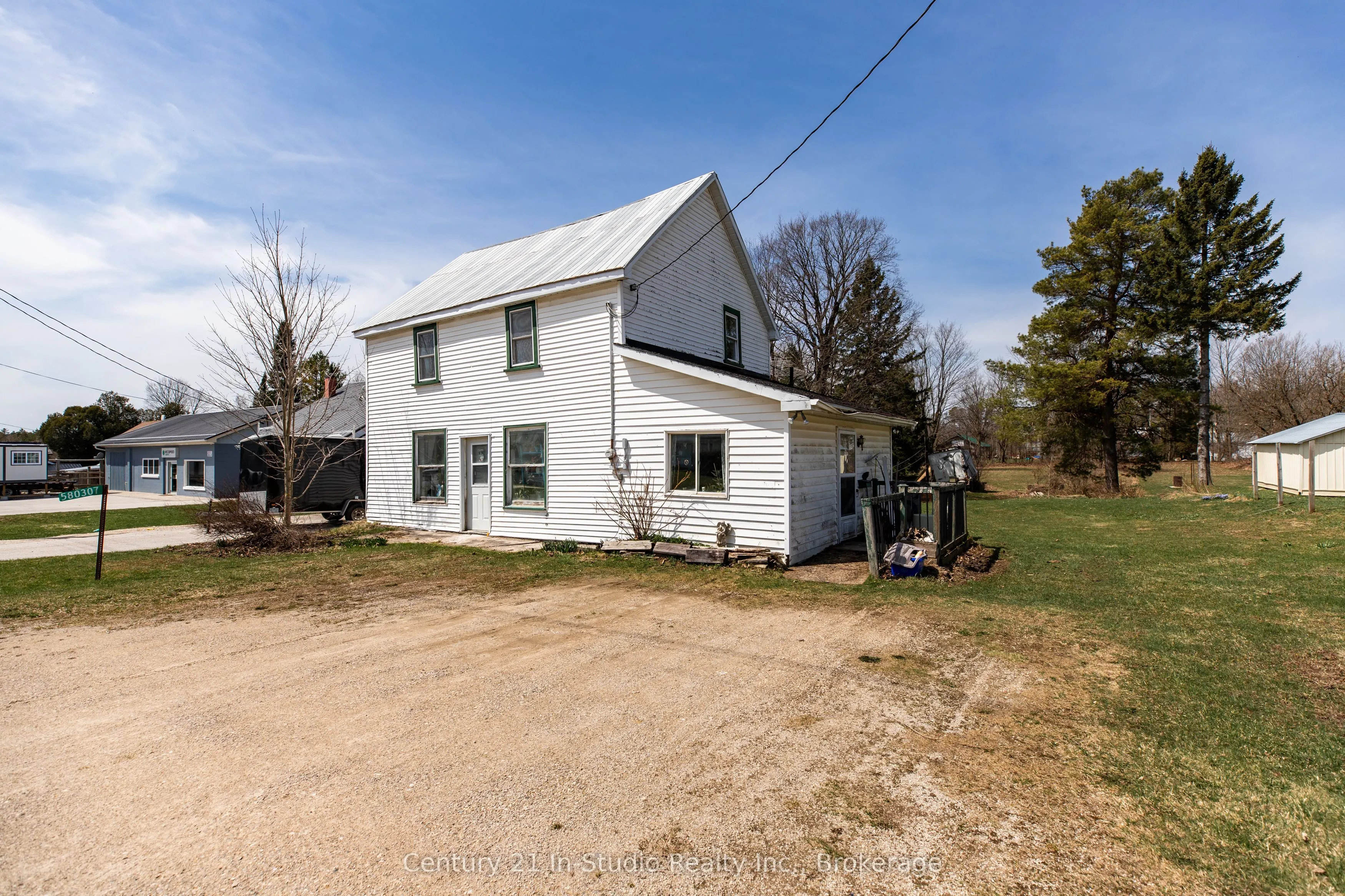 580307 Sideroad 60