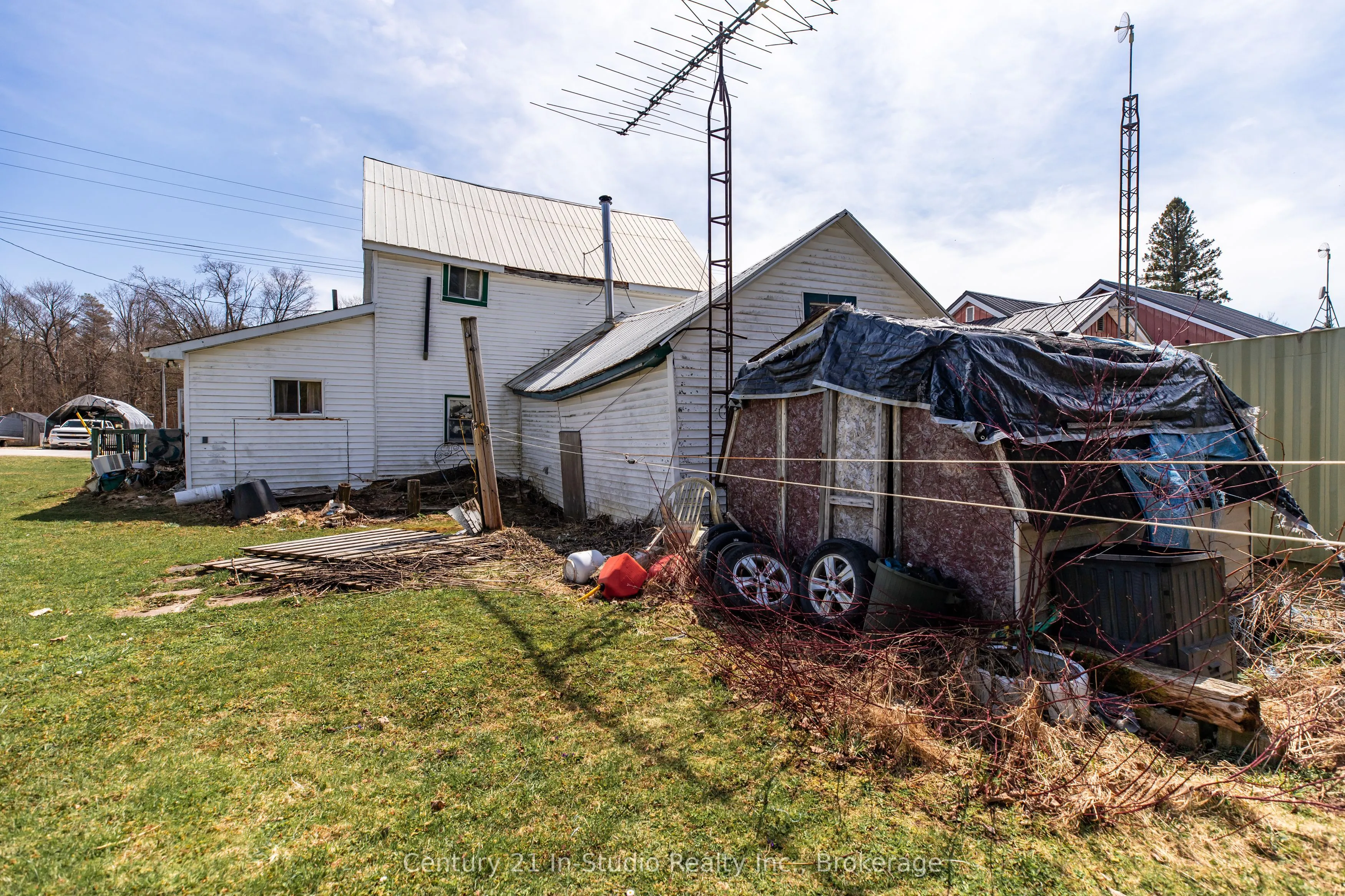 580307 Sideroad 60