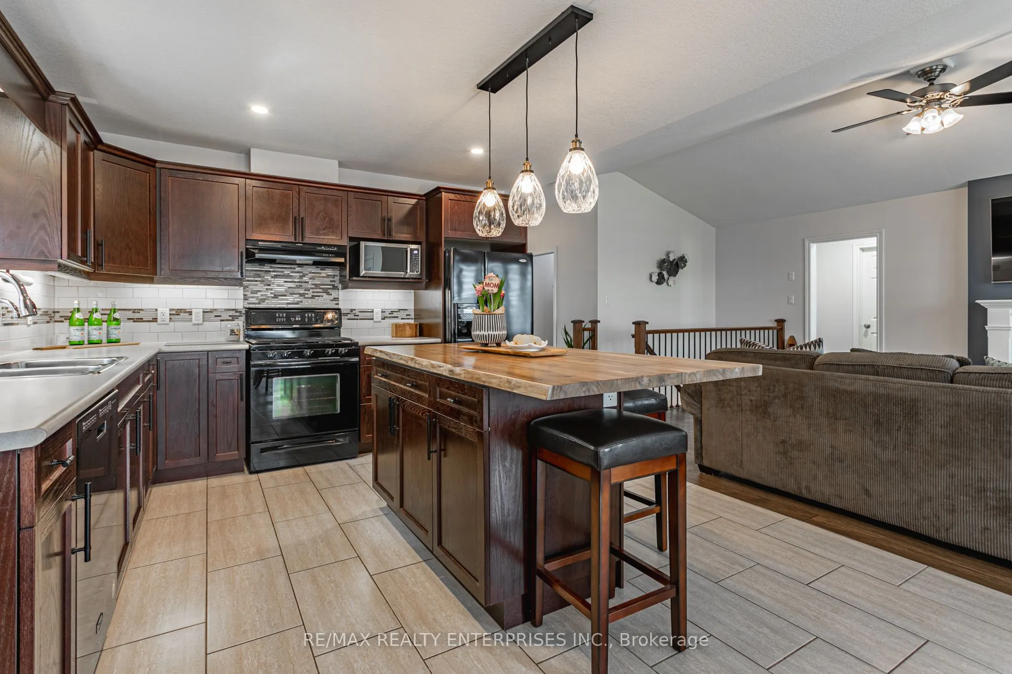 3 Woodhatch Crescent