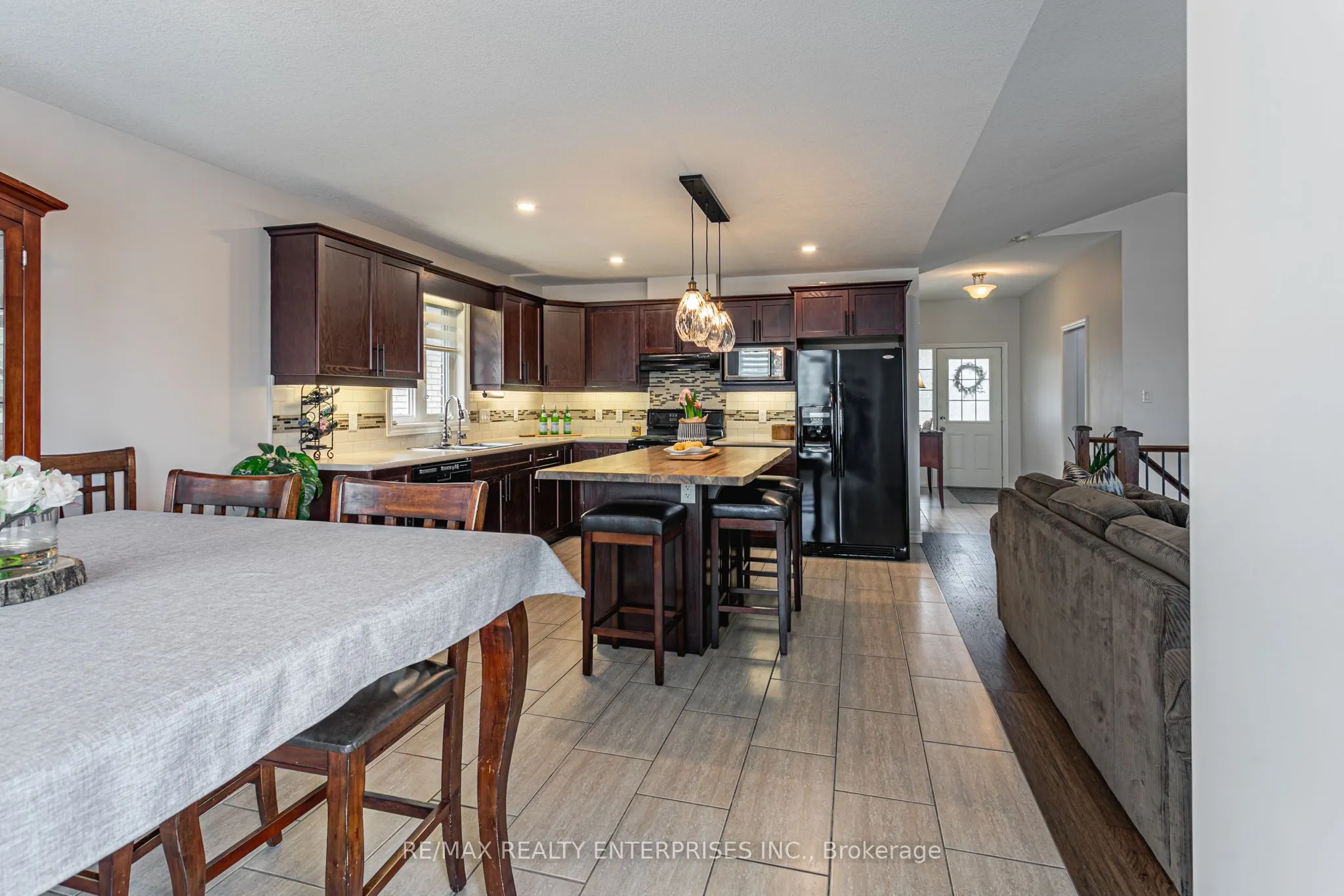 3 Woodhatch Crescent