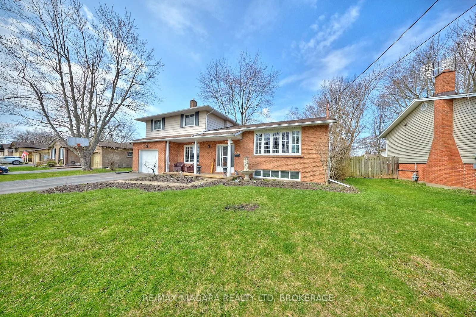 953 Grandview Road