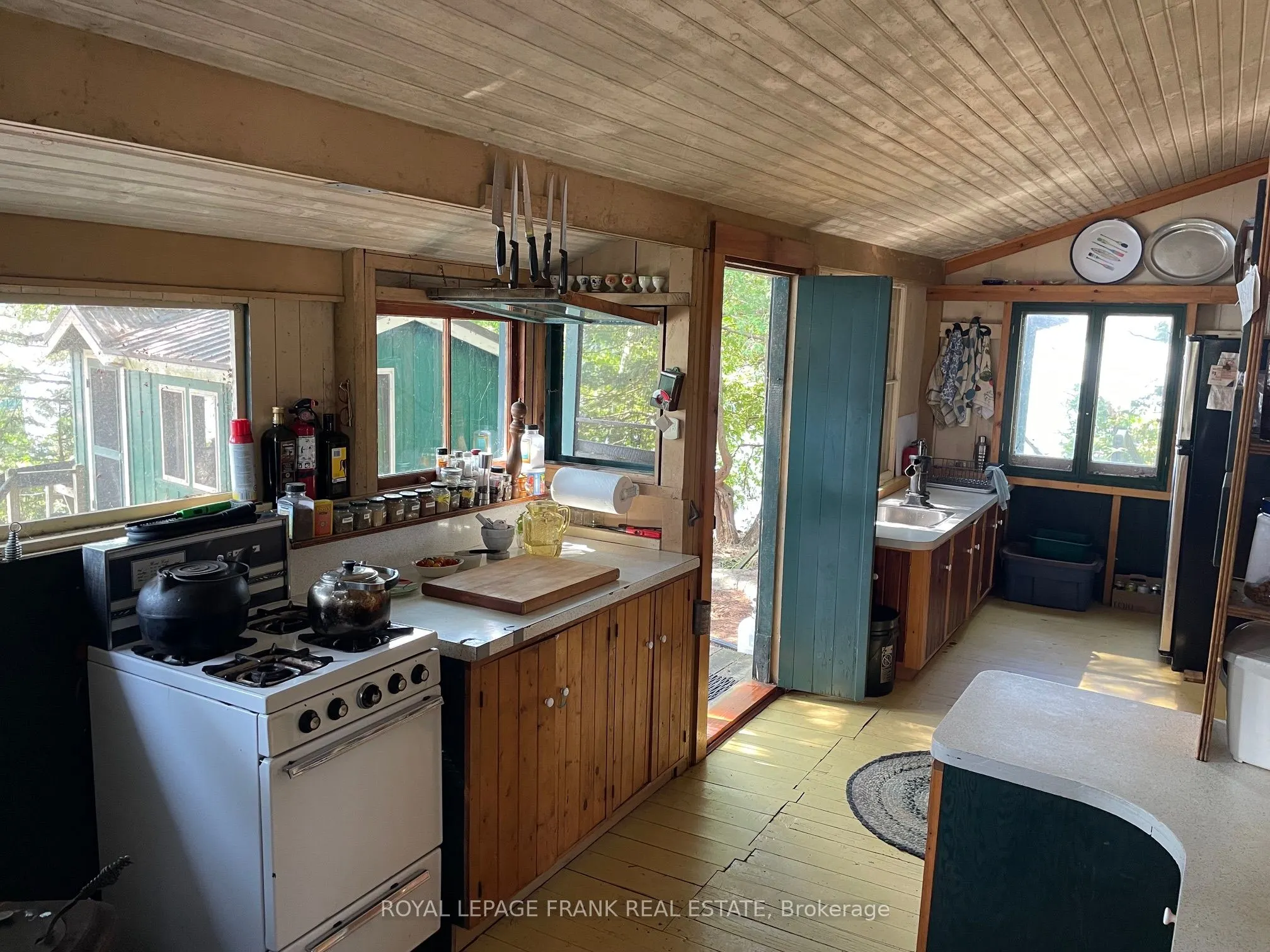 422 Island 11A