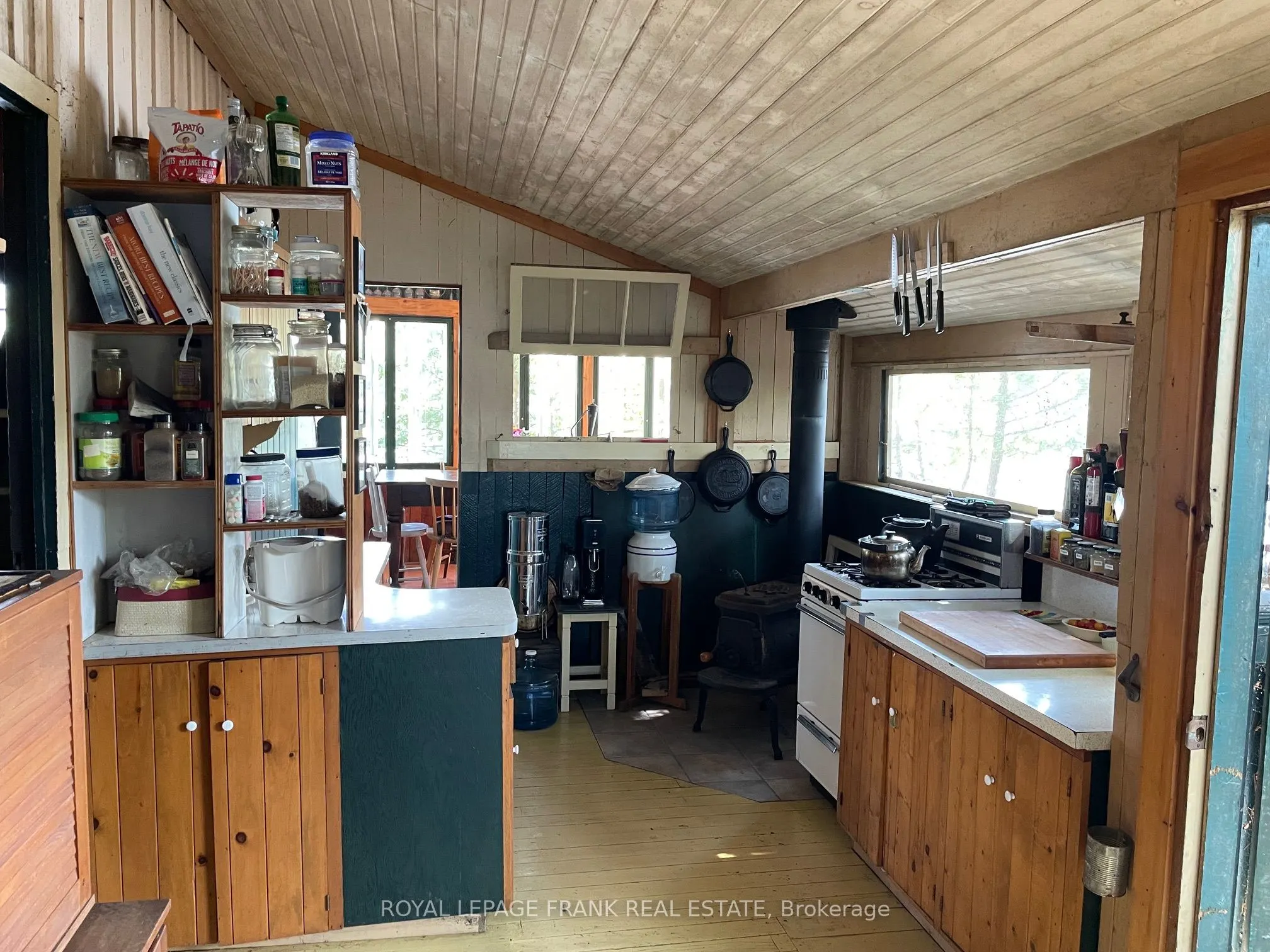 422 Island 11A