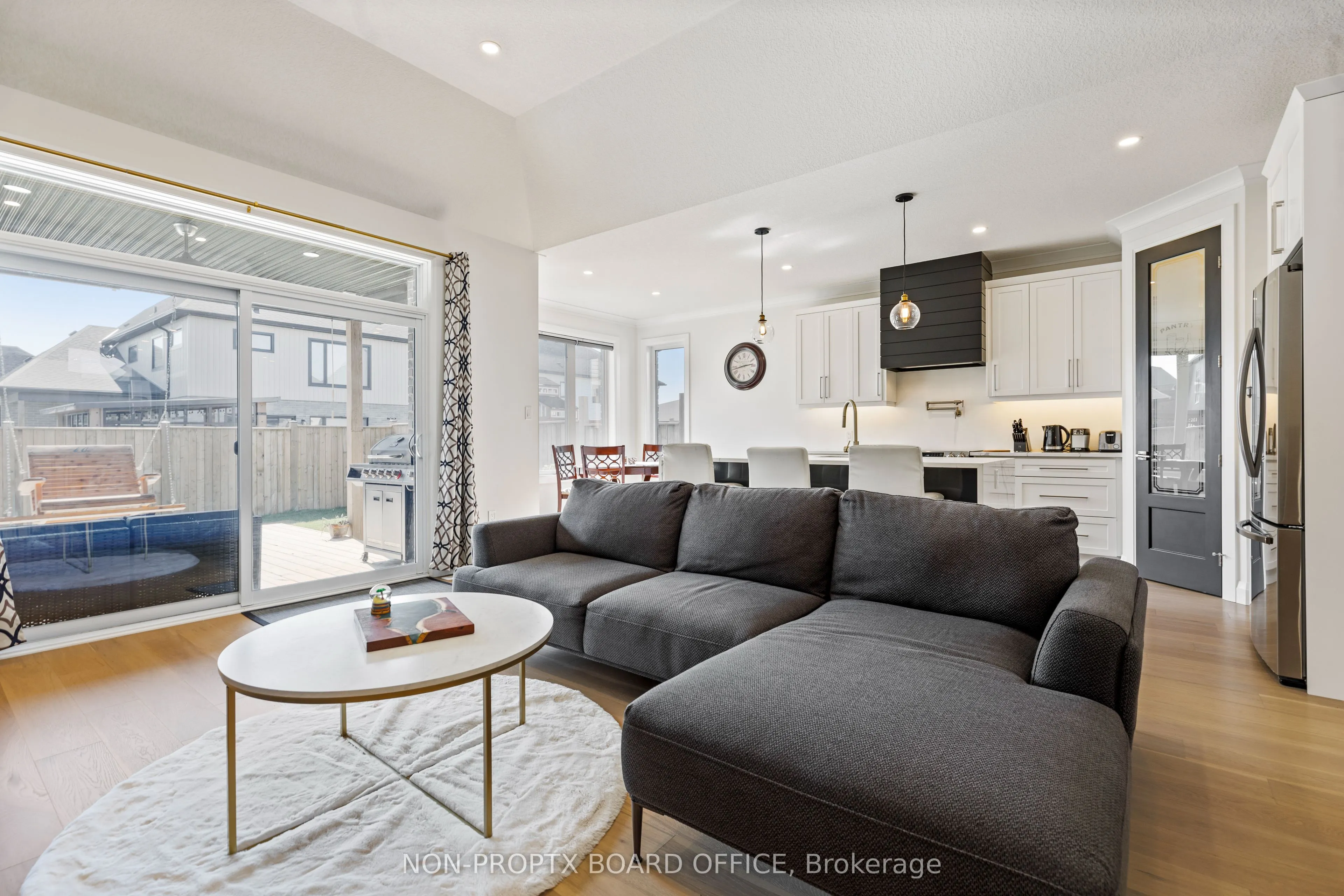 4099 Sugarmaple Crossing