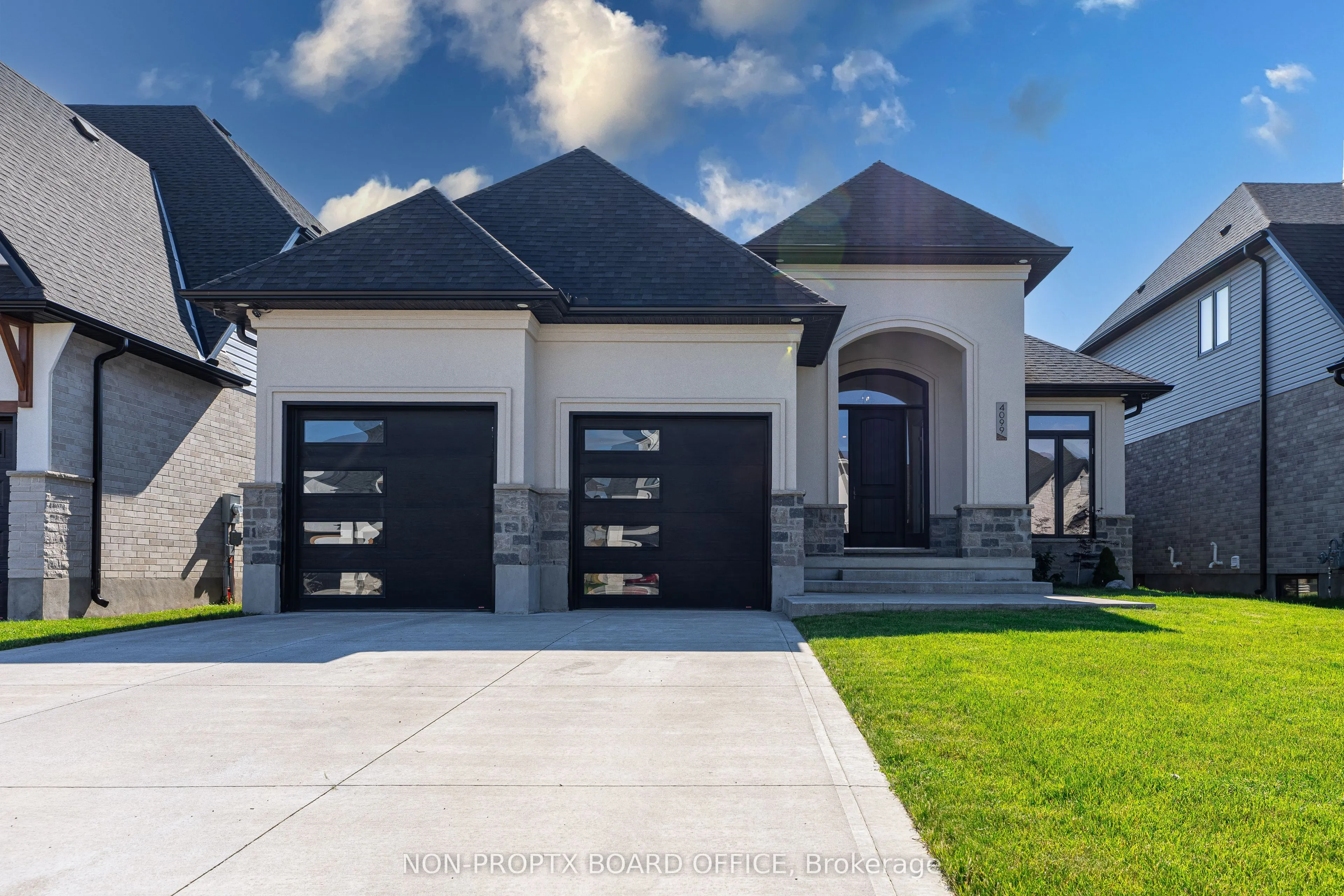 4099 Sugarmaple Crossing