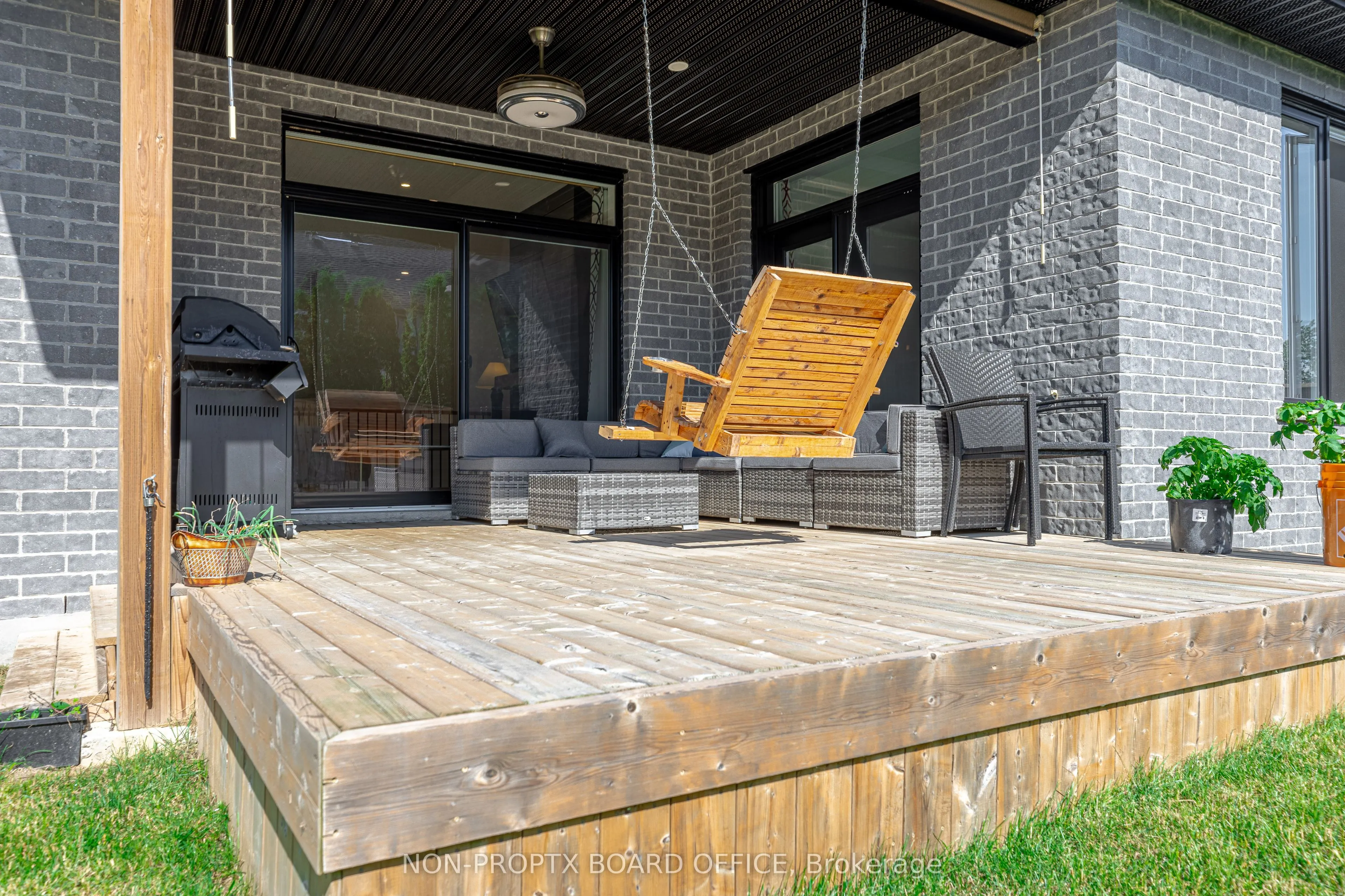 4099 Sugarmaple Crossing