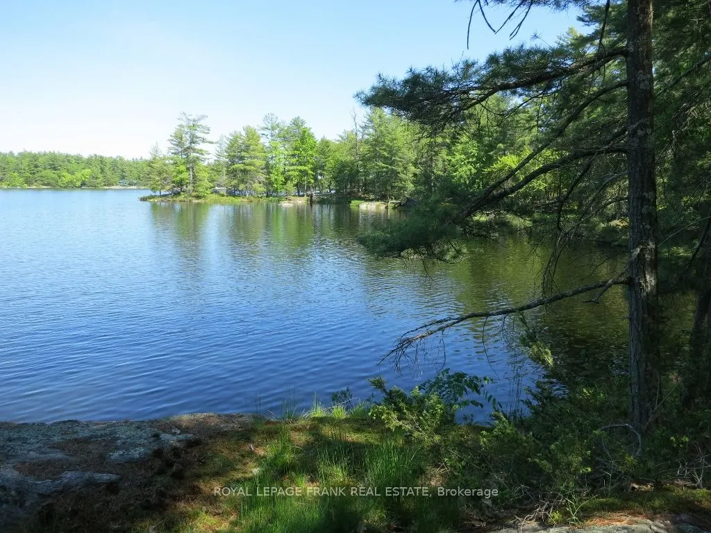 0 Horseshoe Island