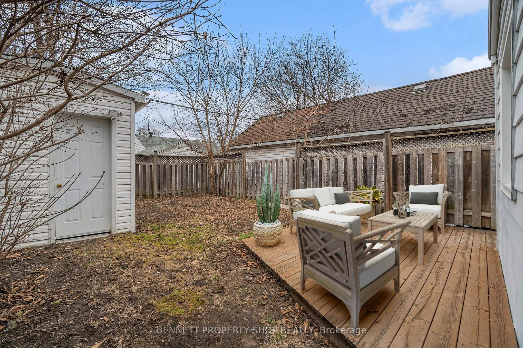 978 Admiral Avenue