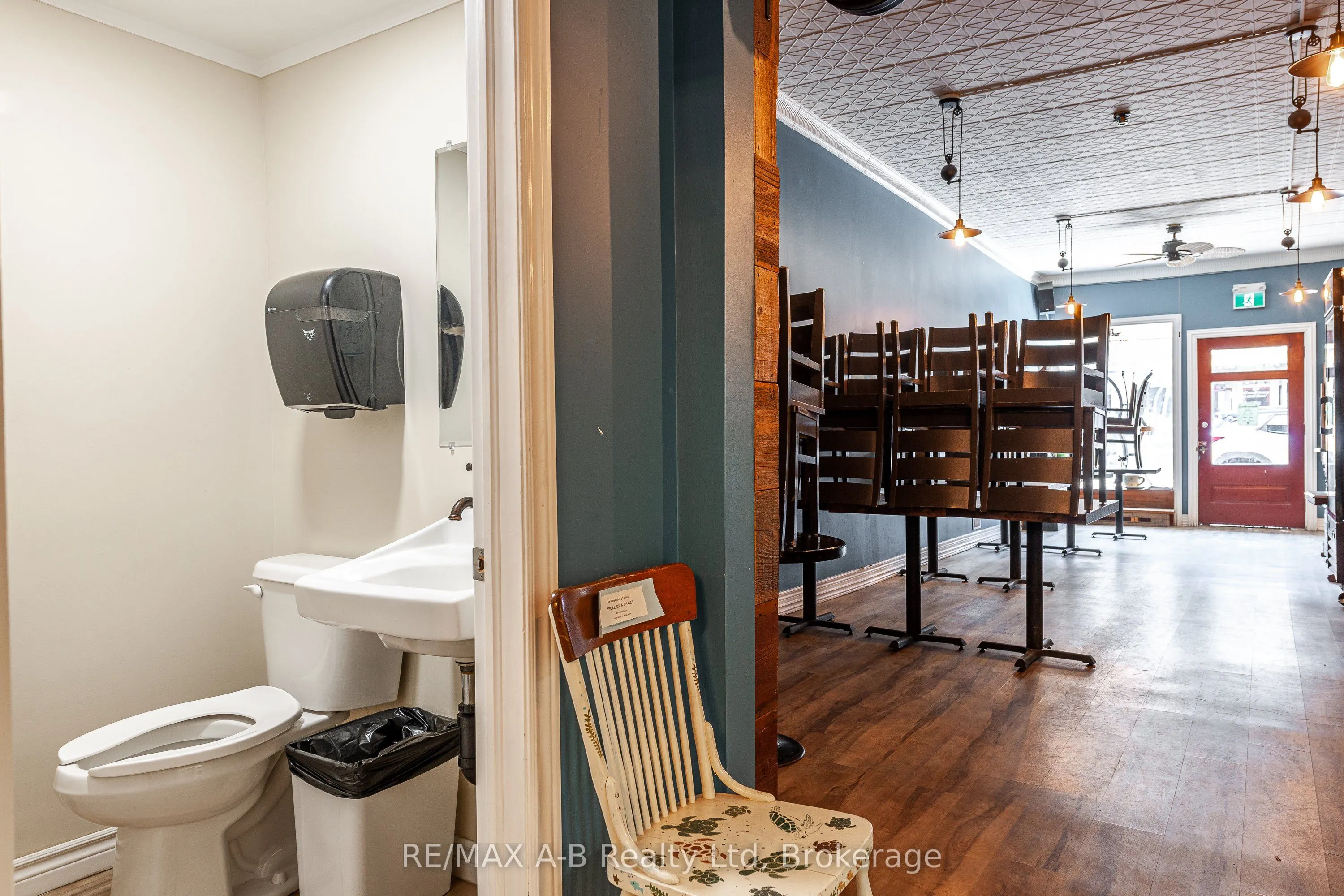 145 Queen Street E