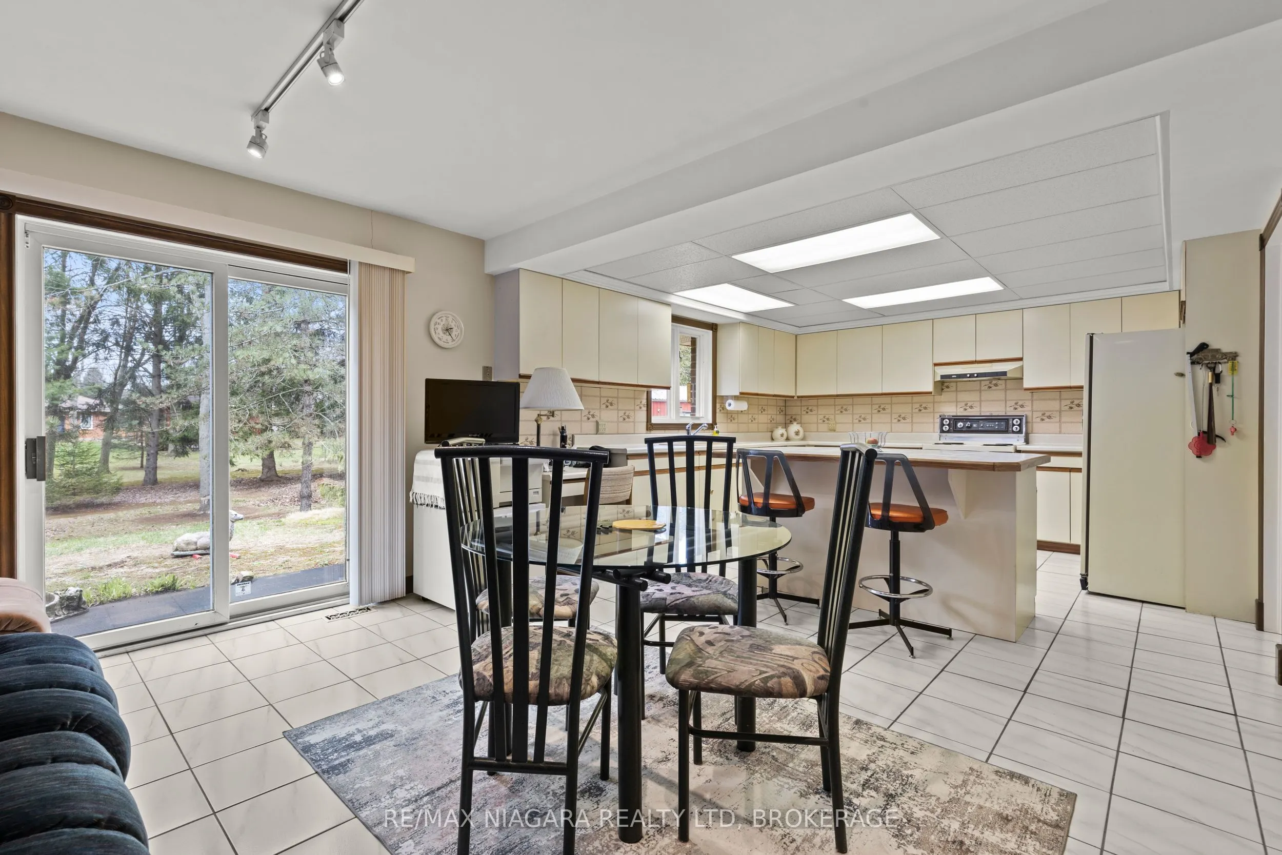 683 Canboro Road