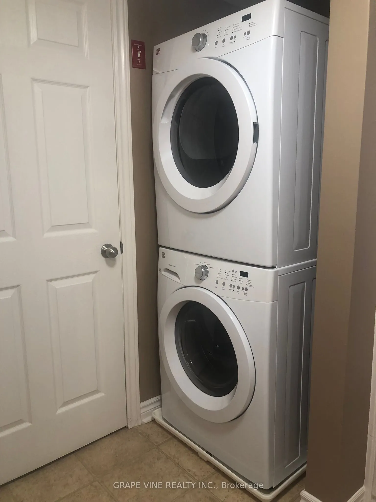 37 Cloverloft Court