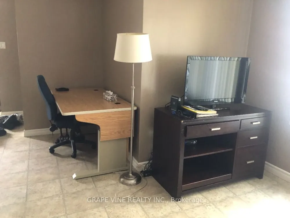 37 Cloverloft Court