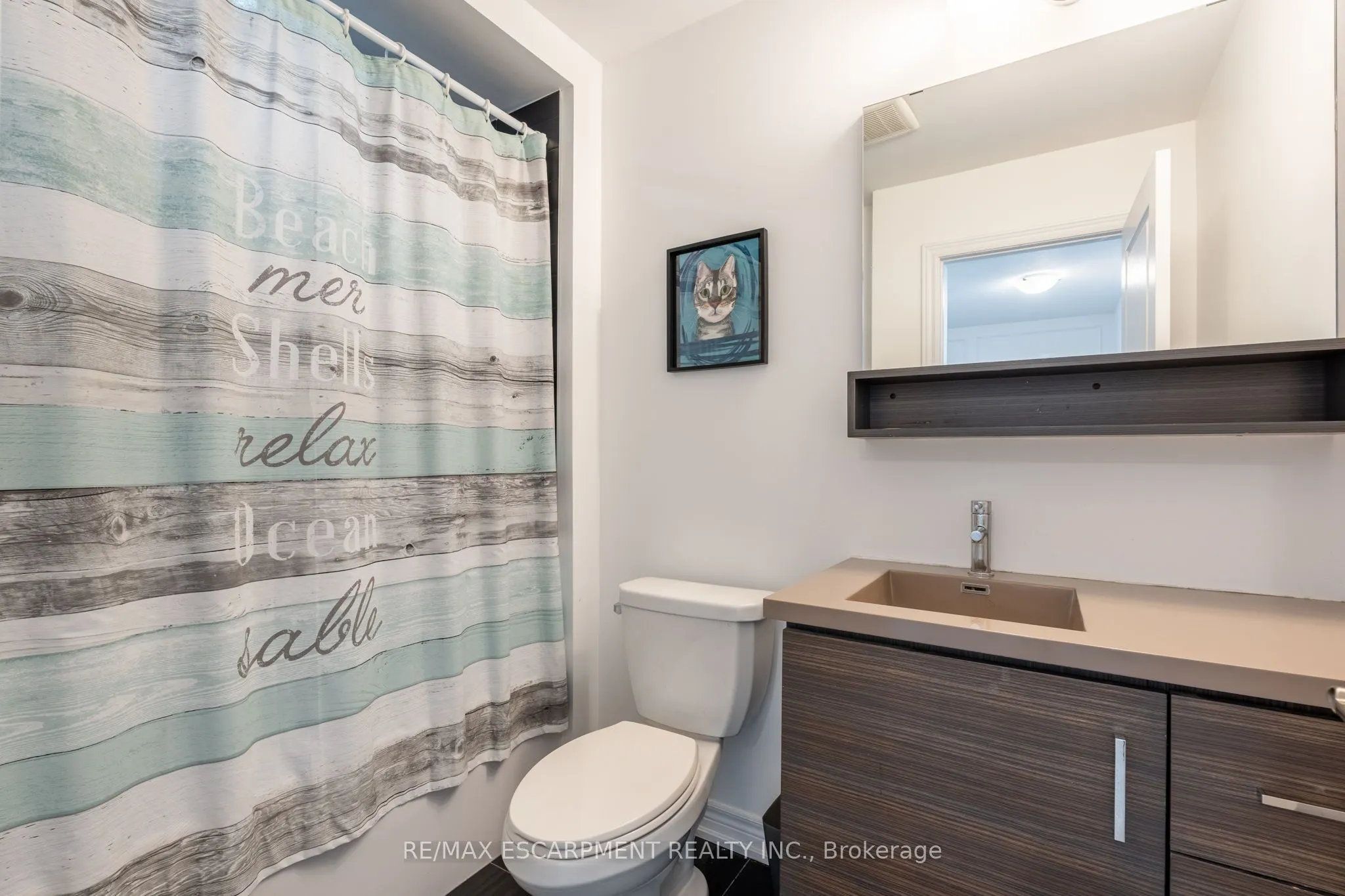 16 Place Polonaise Drive