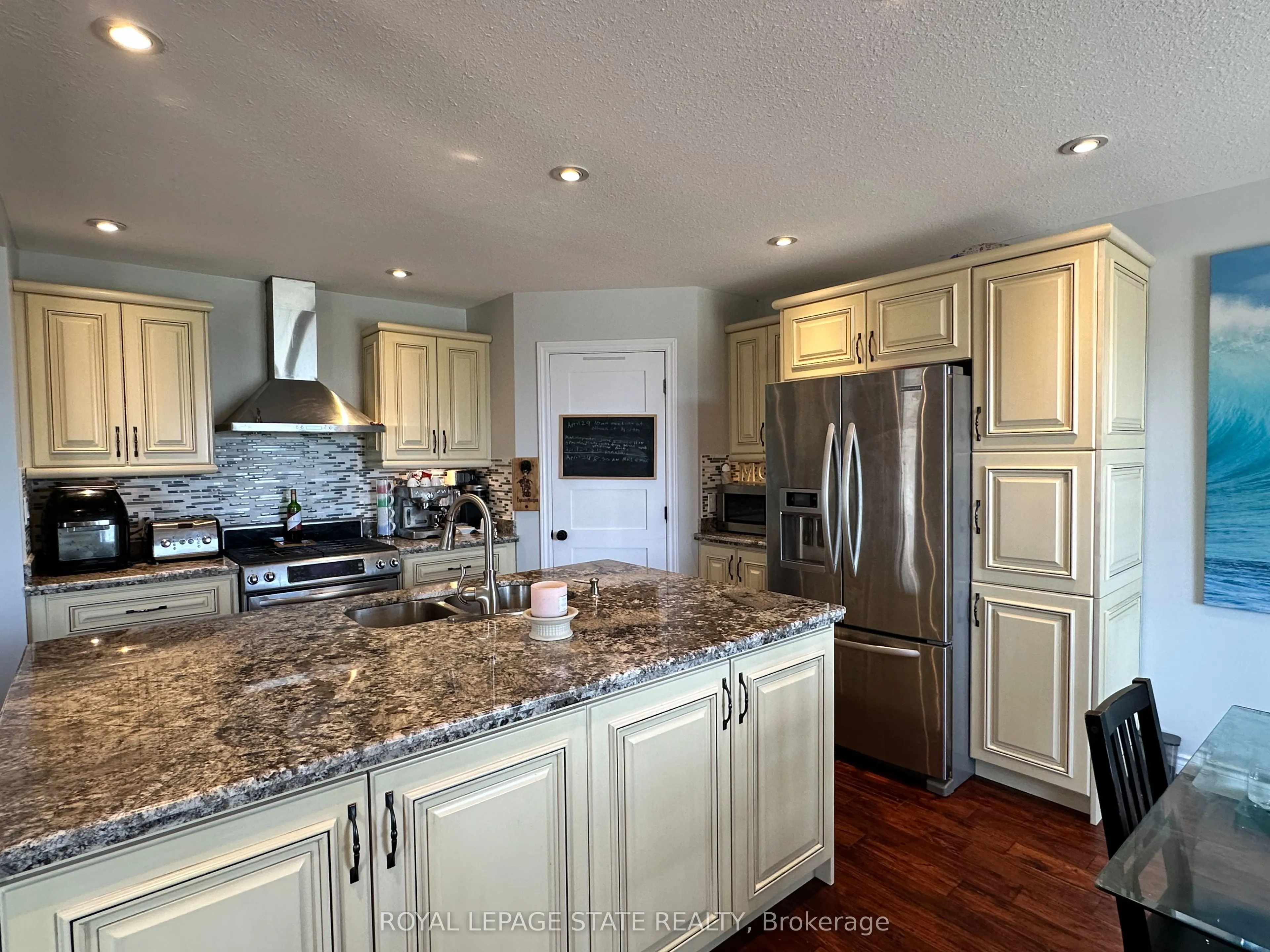 2801 North Shore Drive