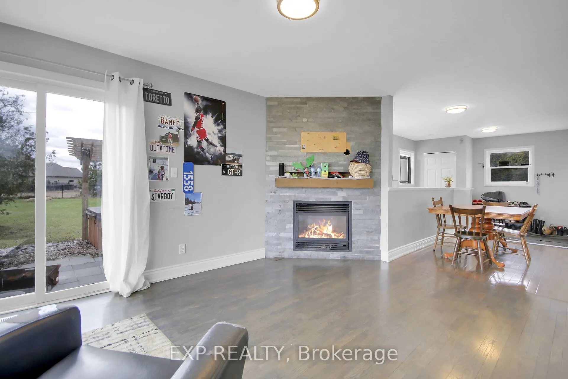 1558 Stagecoach Road