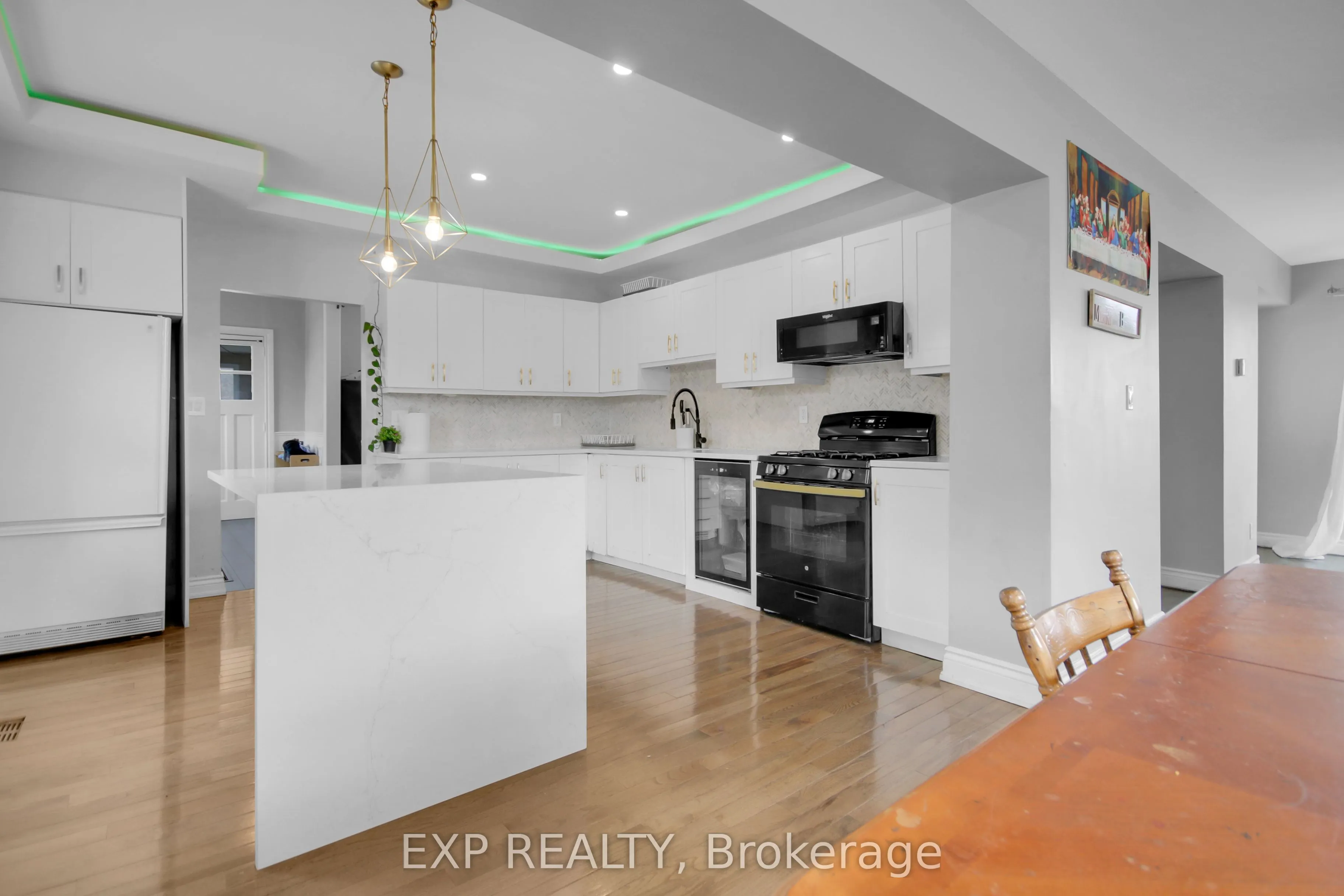 1558 Stagecoach Road