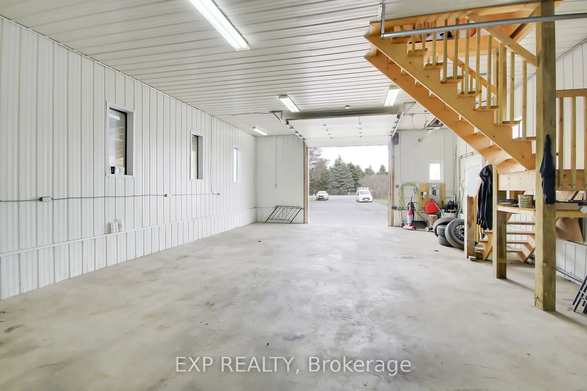 1558 Stagecoach Road