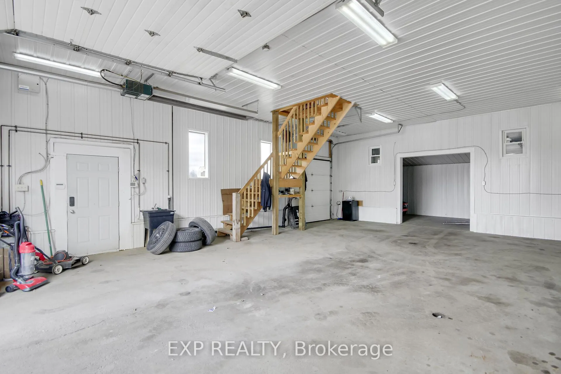 1558 Stagecoach Road