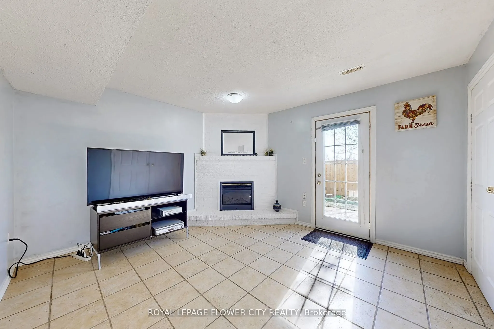 1155 Paramount Drive, #43