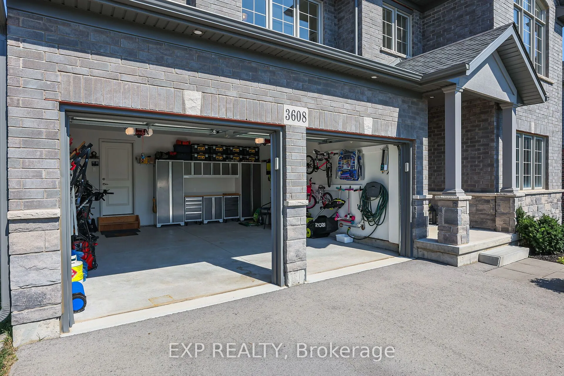 3608 Carolinia Court