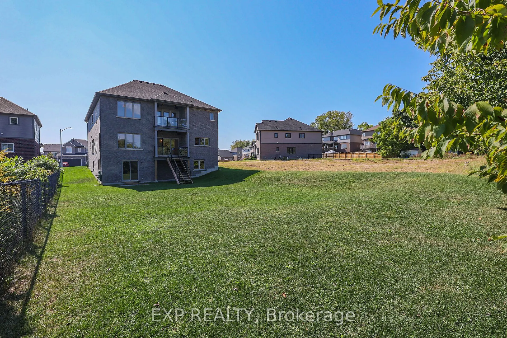 3608 Carolinia Court