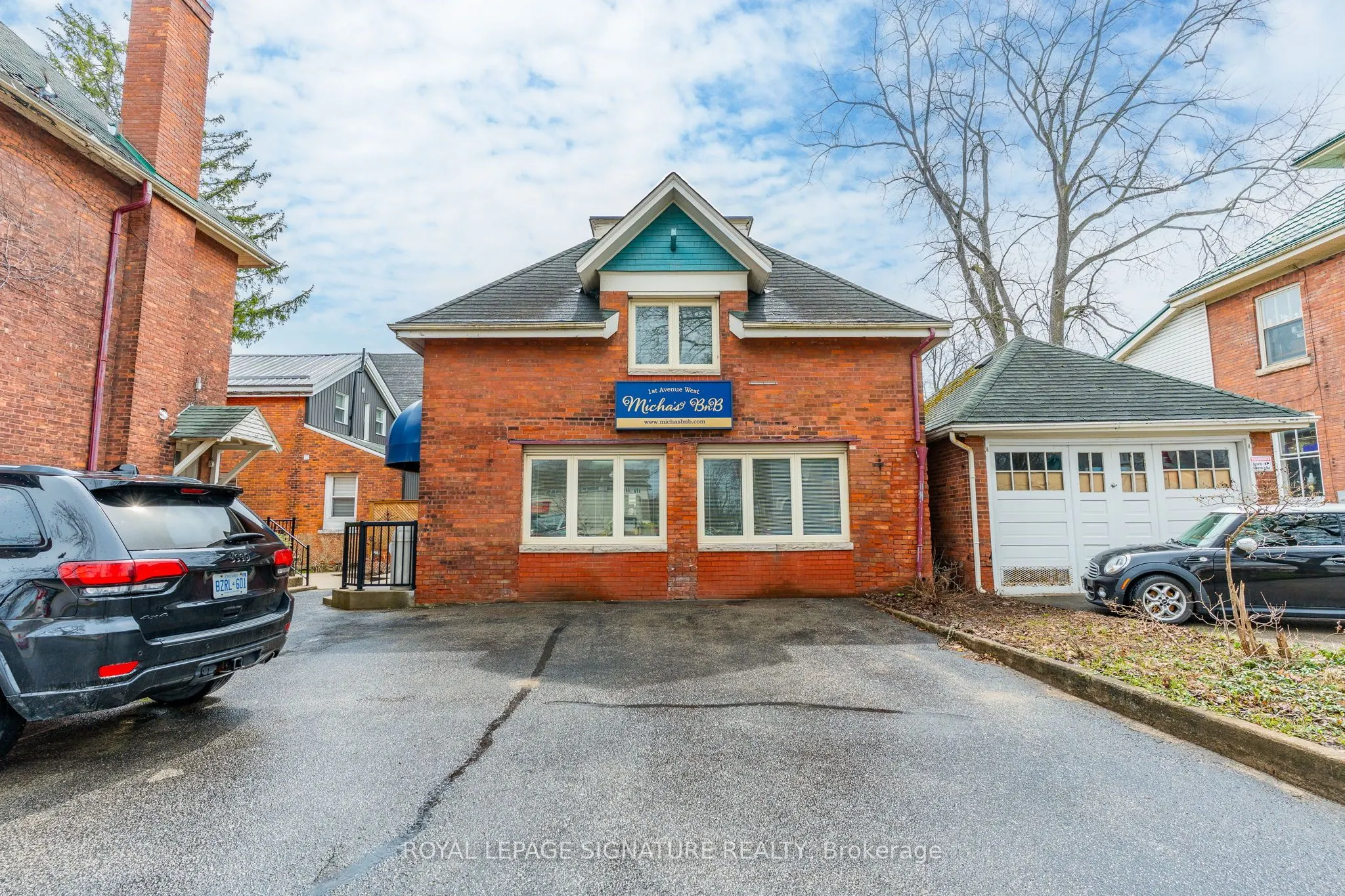 1000 1st Avenue W