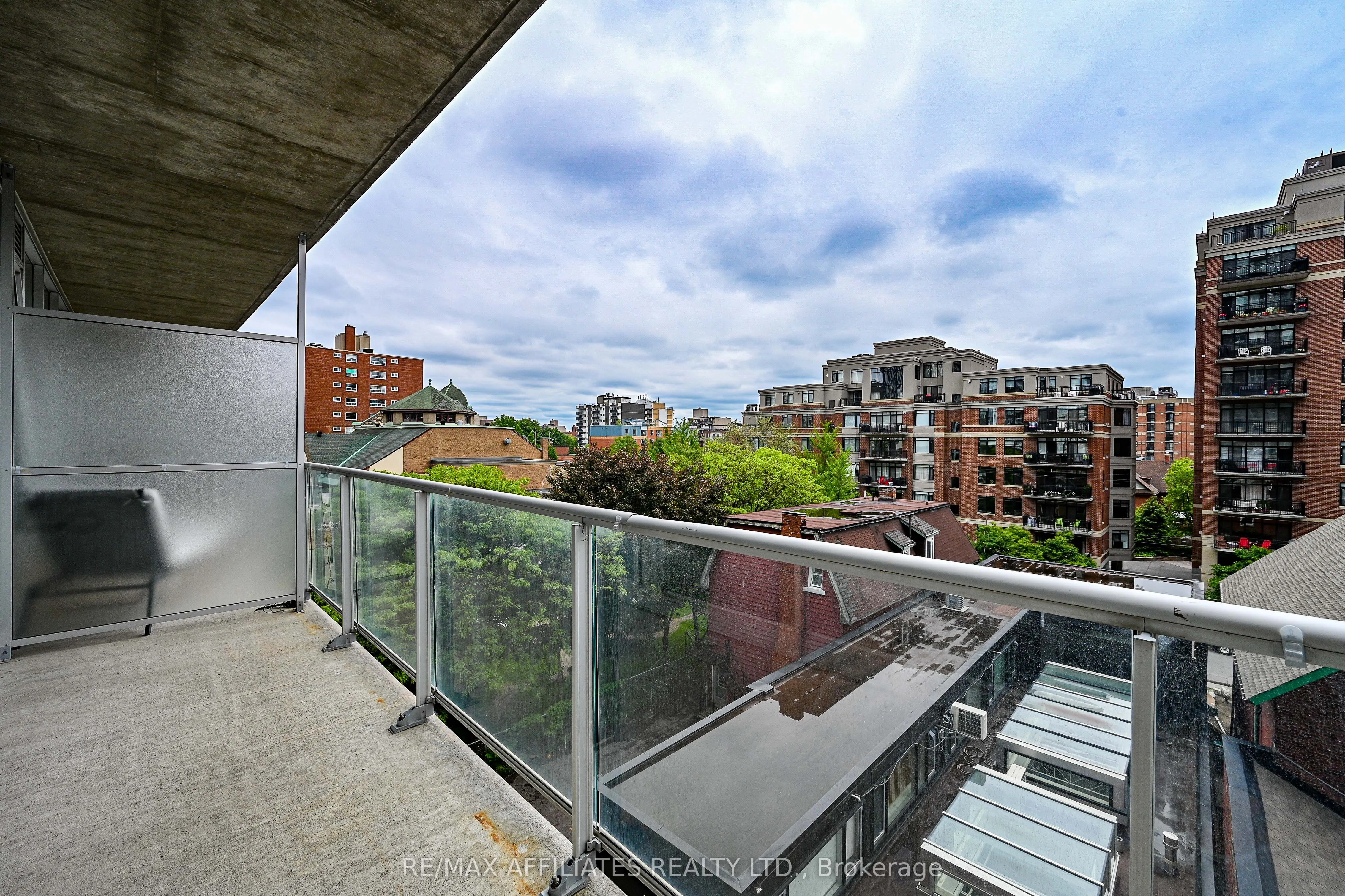300 Lisgar Street #506