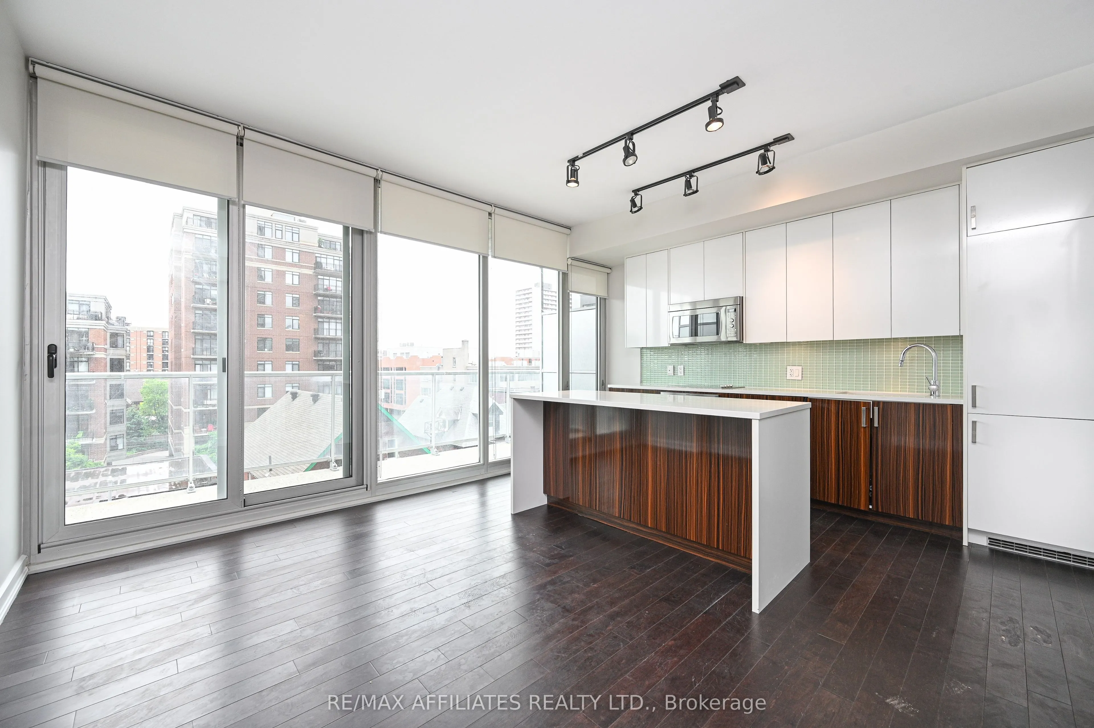 300 Lisgar Street #506