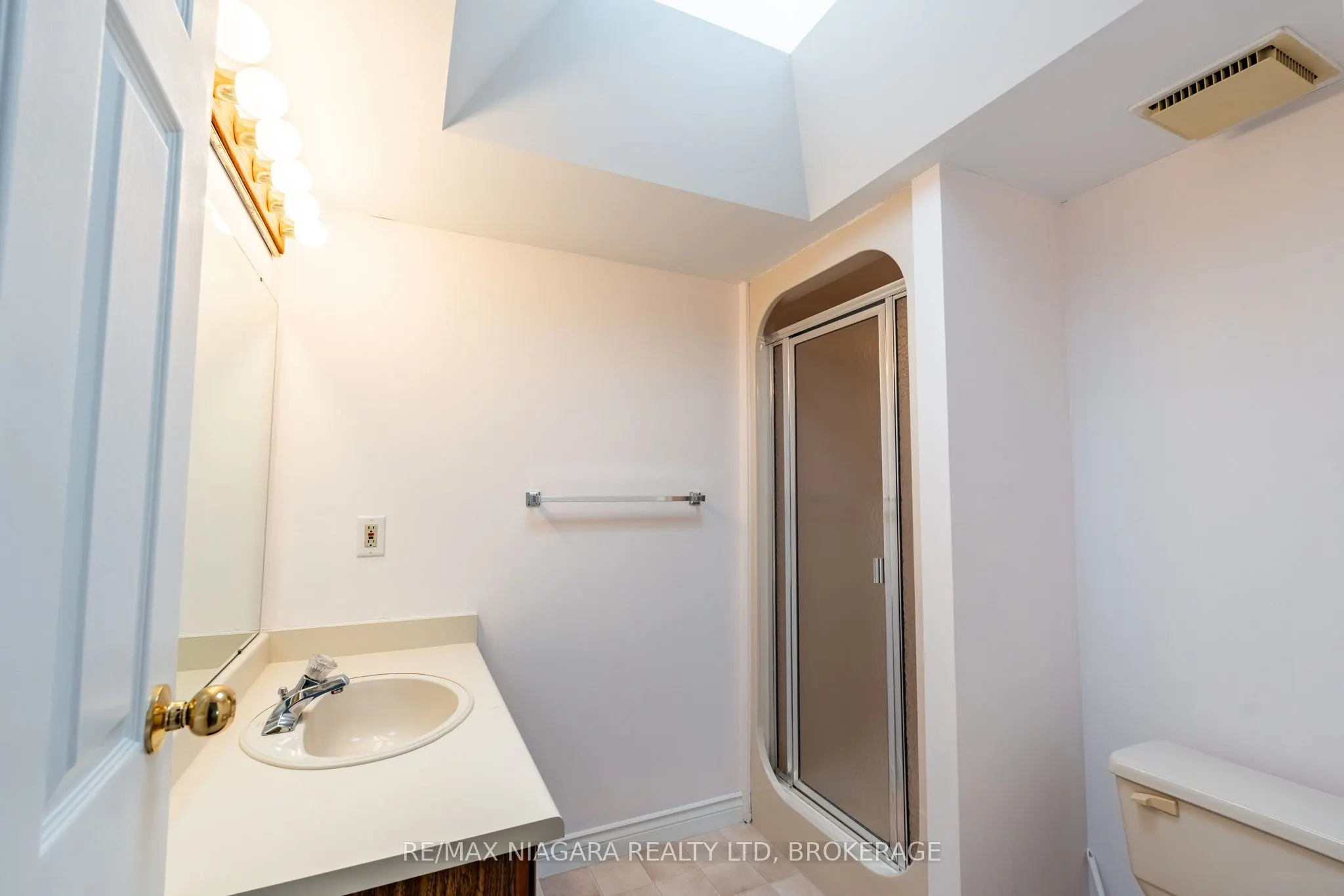 61 Paffard Street #403