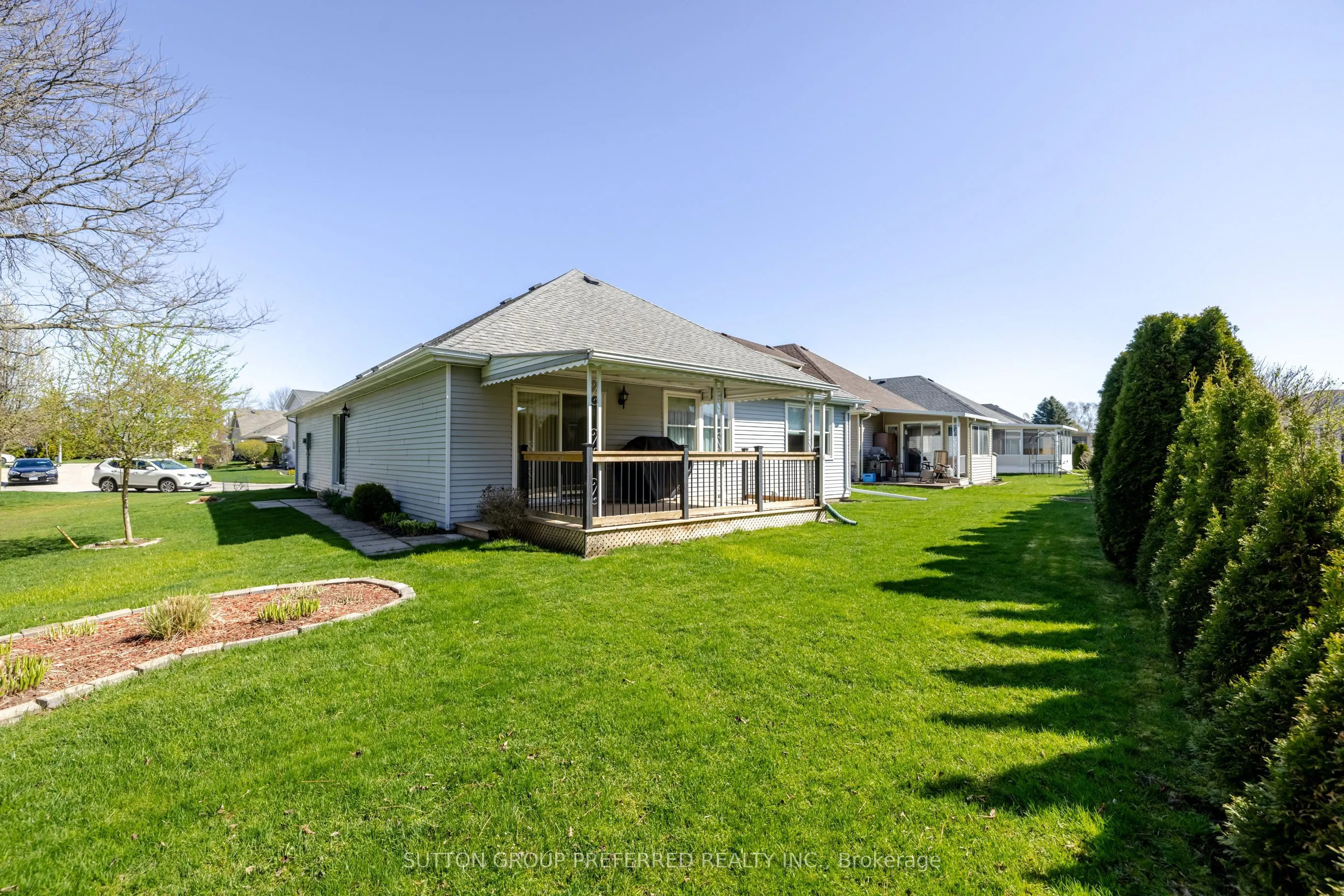 31 Hawkins Crescent
