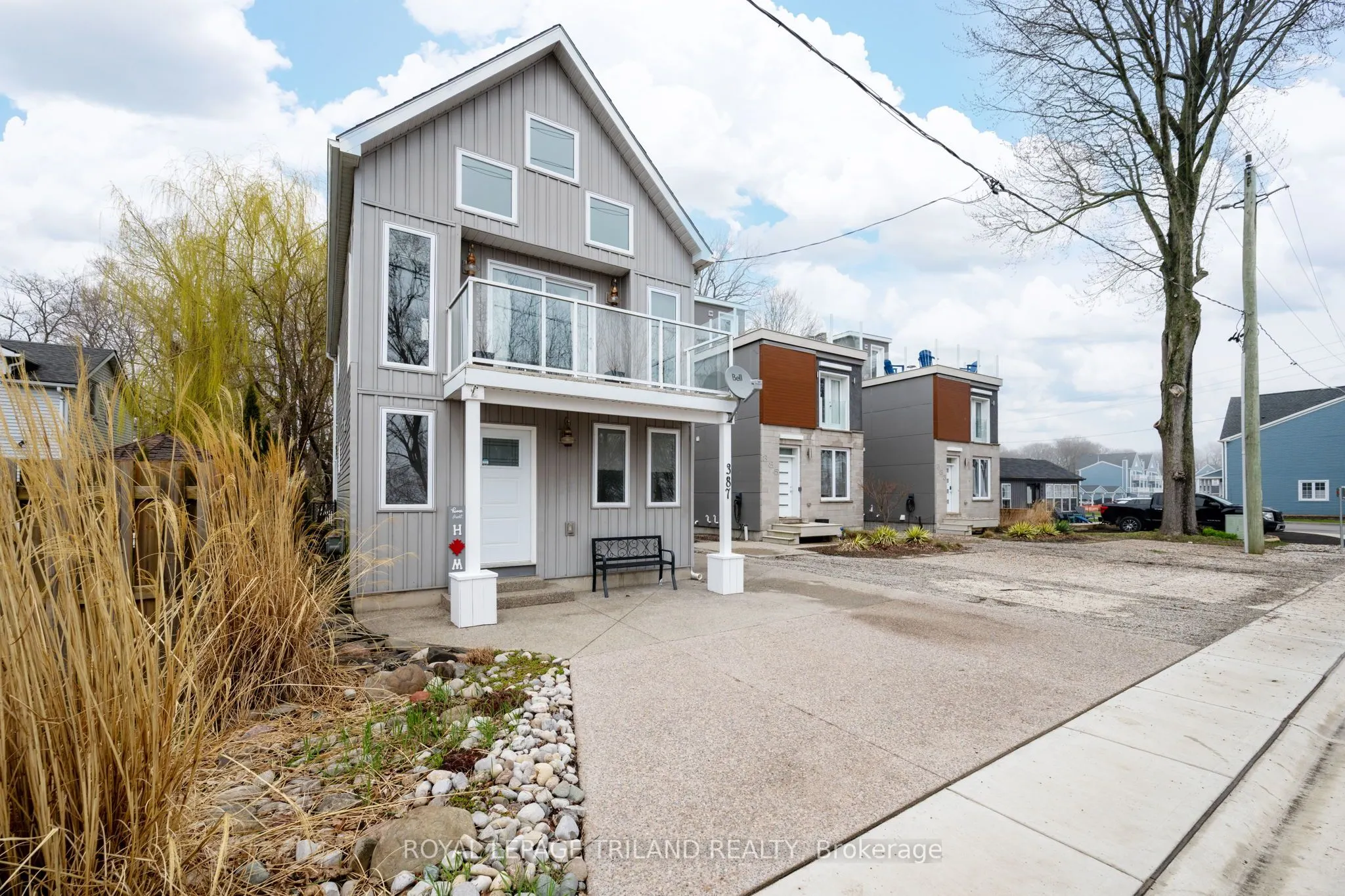 387 FRONT Street