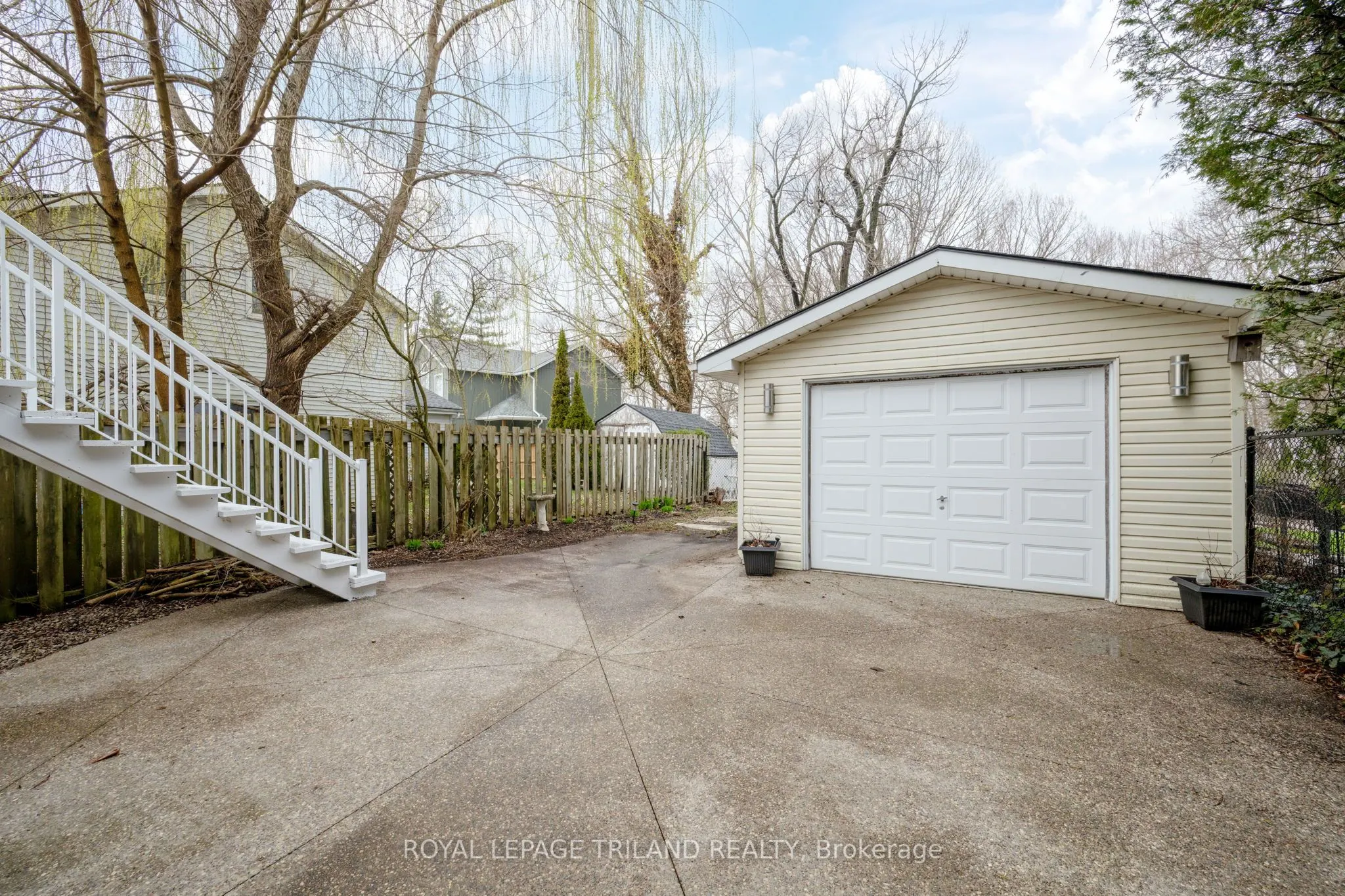 387 FRONT Street