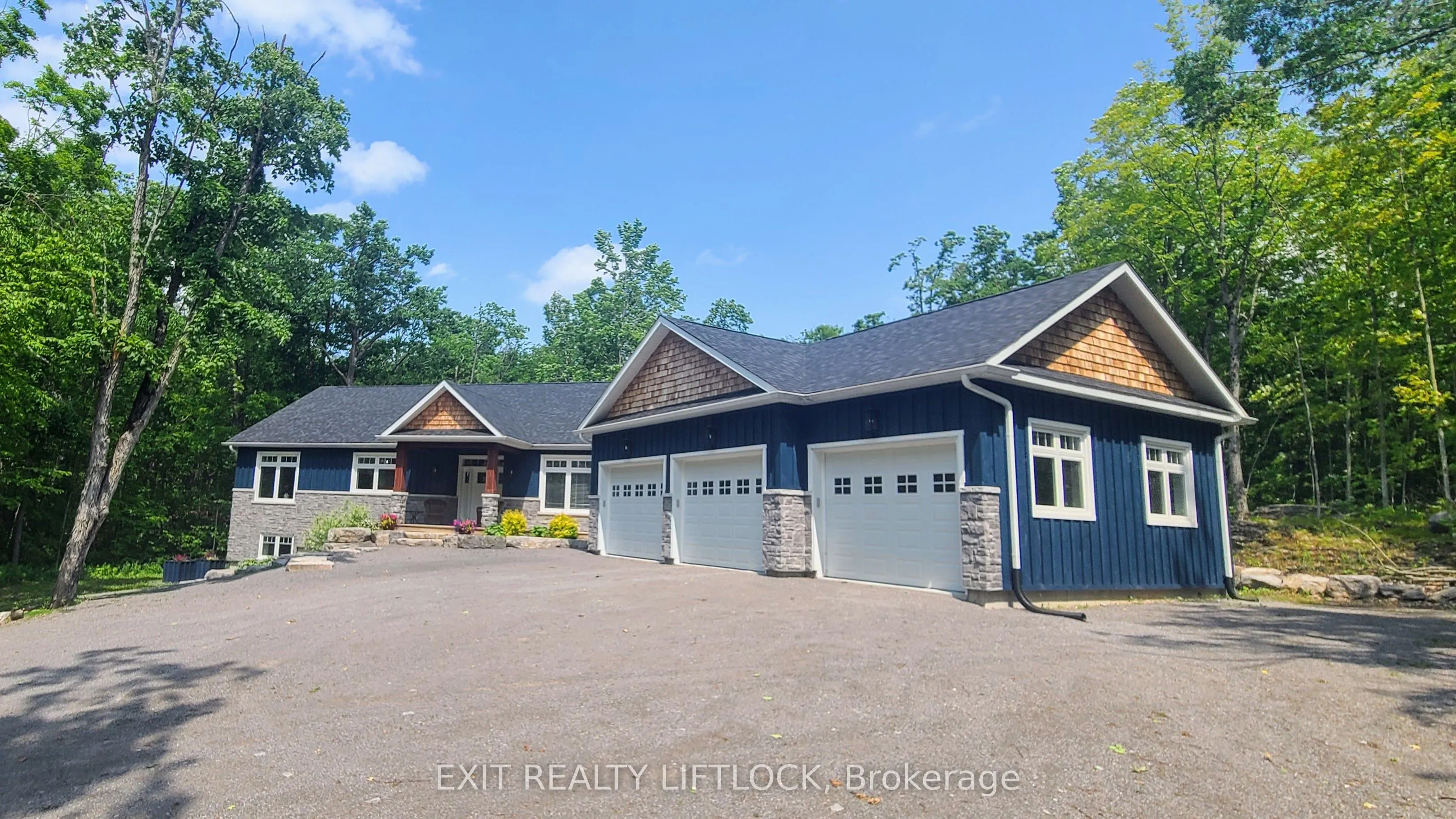 11 Rory Drive N