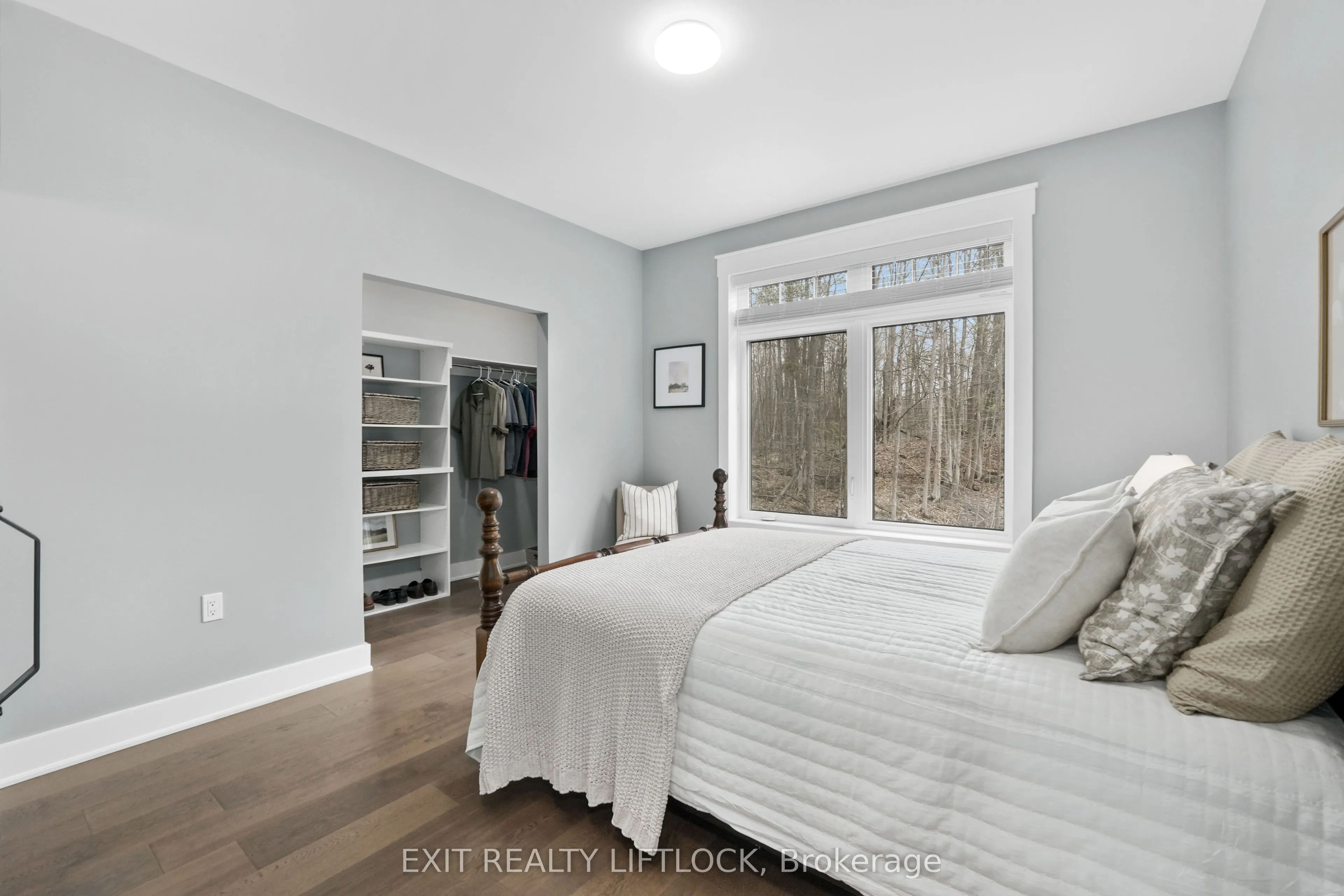 11 Rory Drive N
