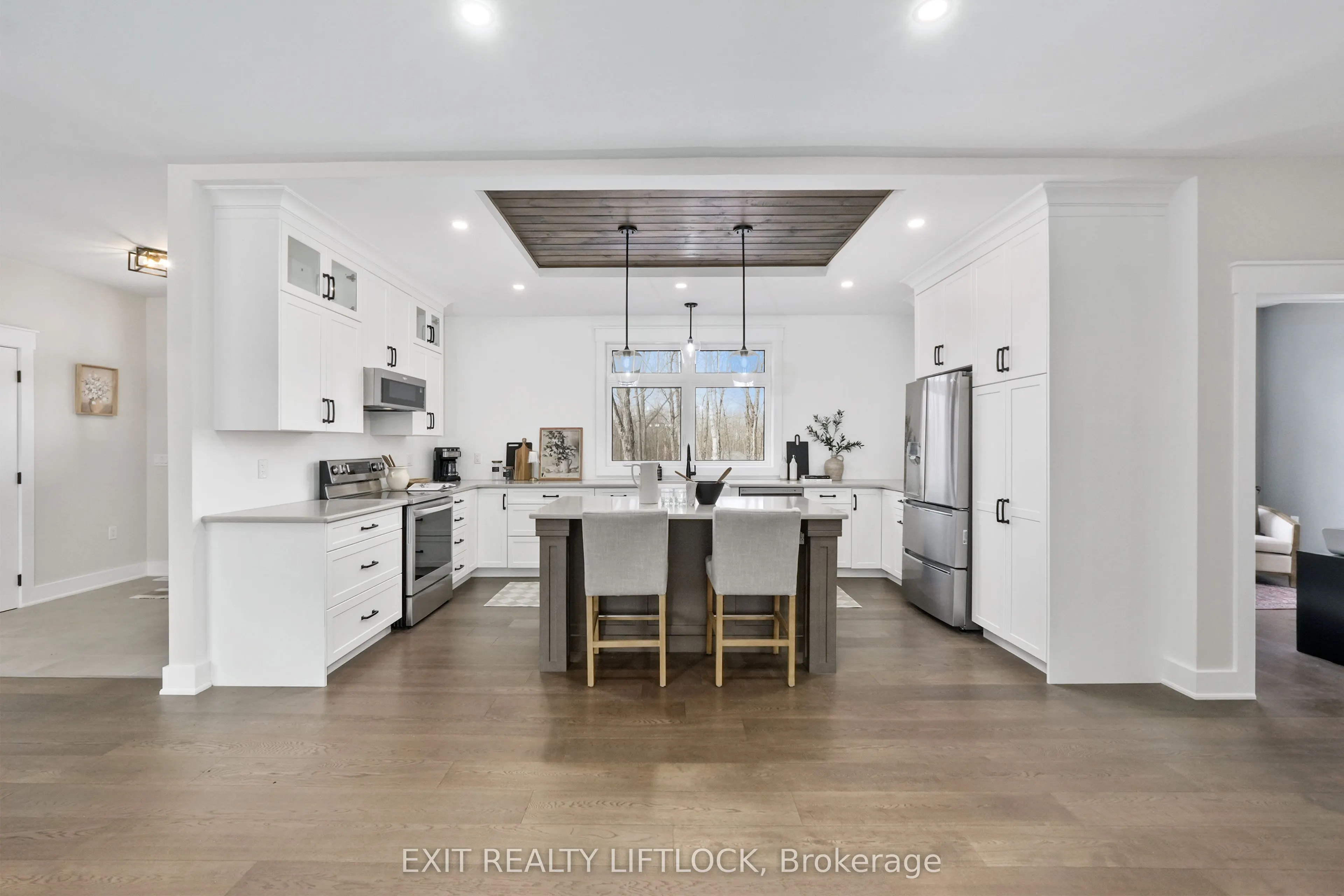 11 Rory Drive N