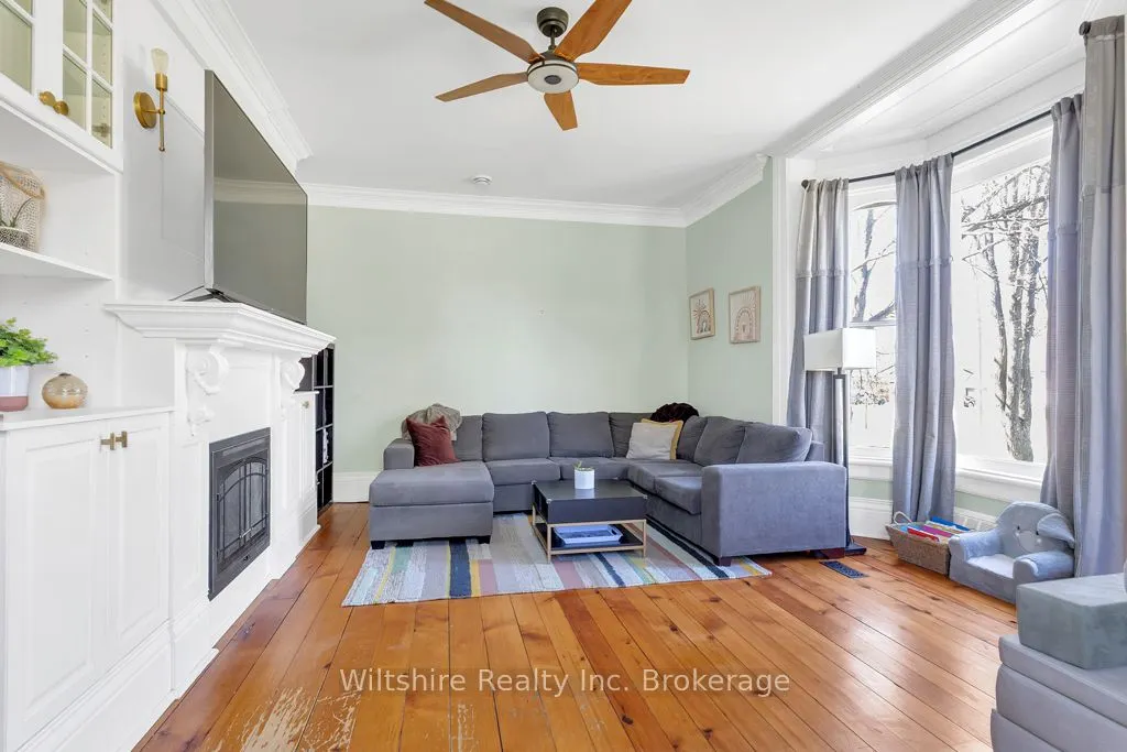 64 South Street W