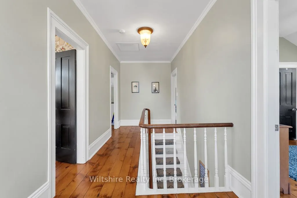 64 South Street W