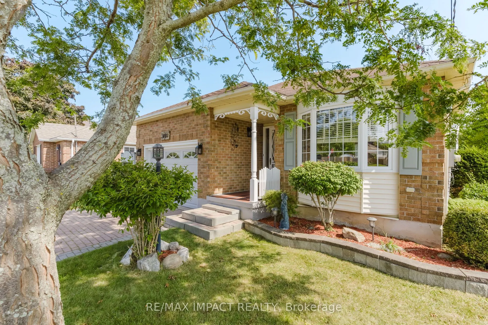 799 Daintry Crescent