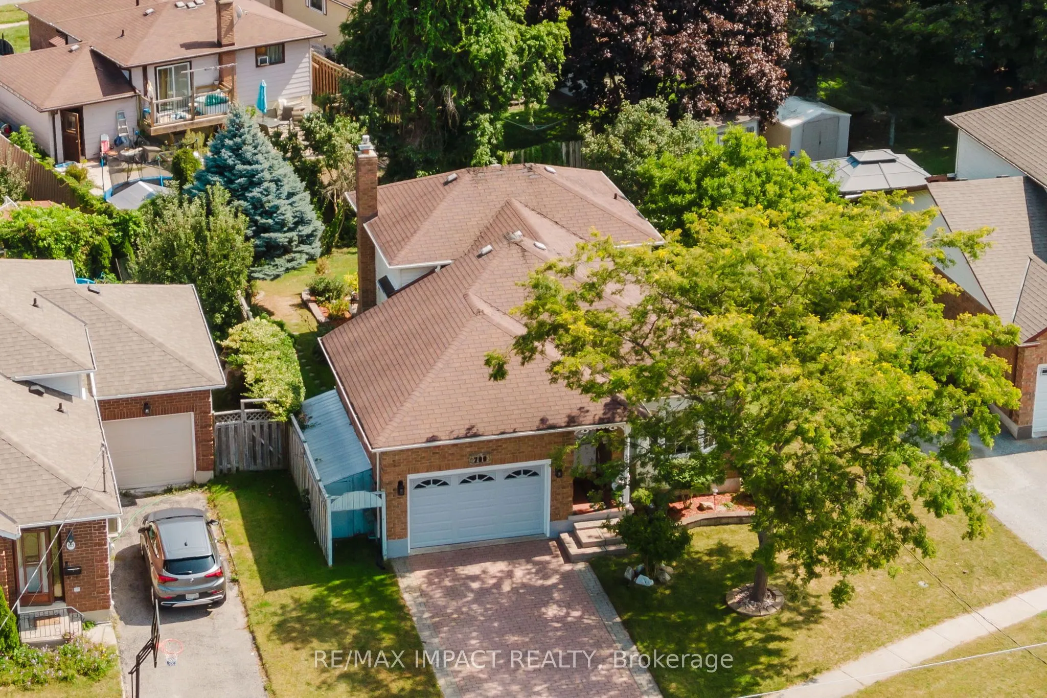799 Daintry Crescent