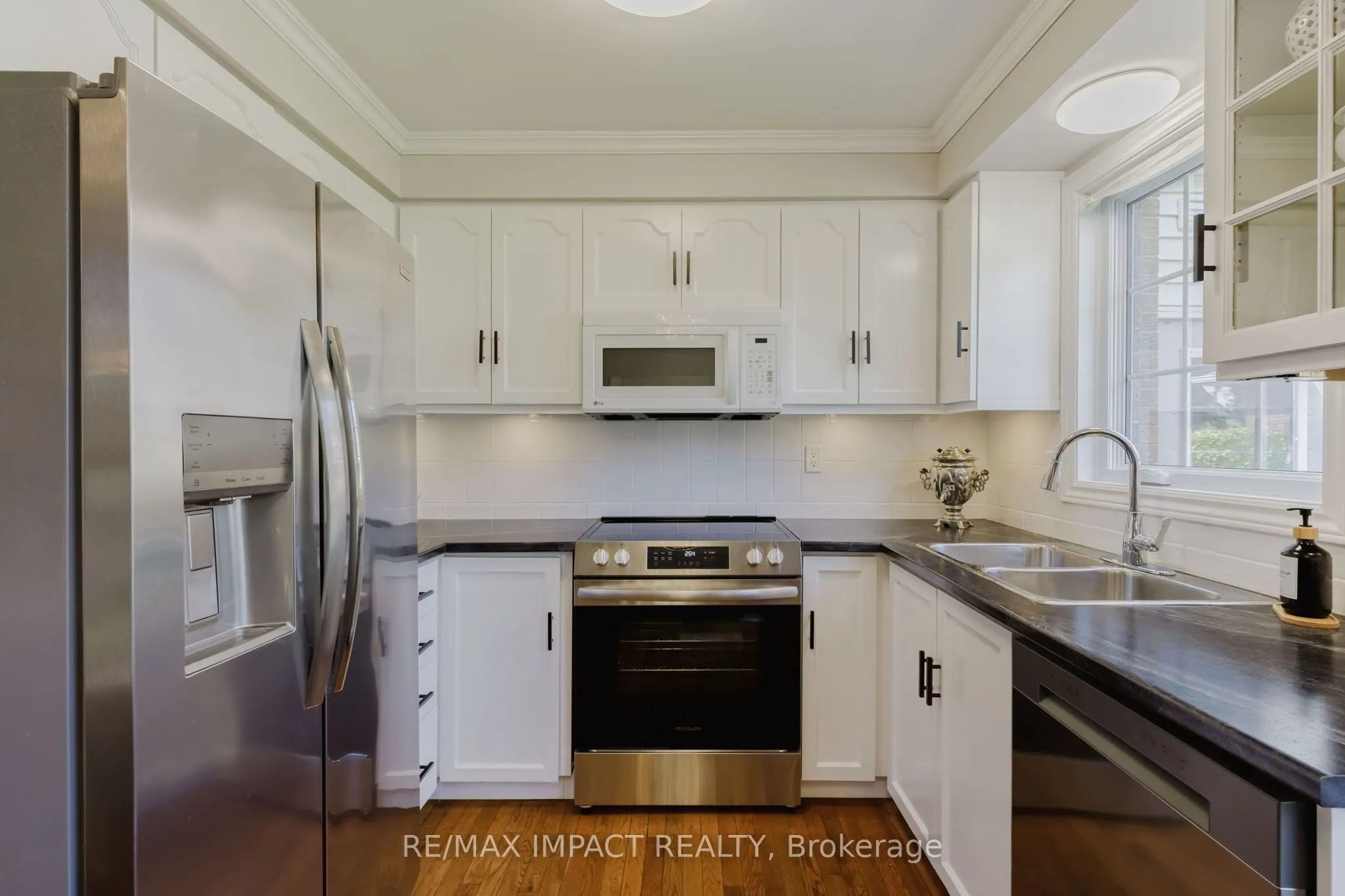 799 Daintry Crescent
