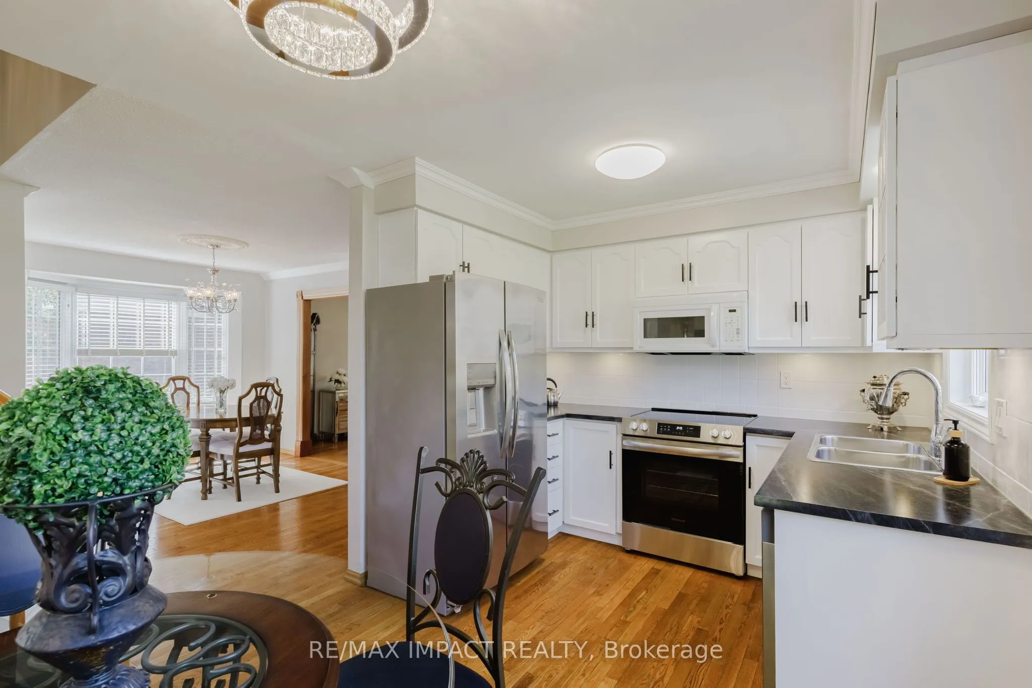 799 Daintry Crescent