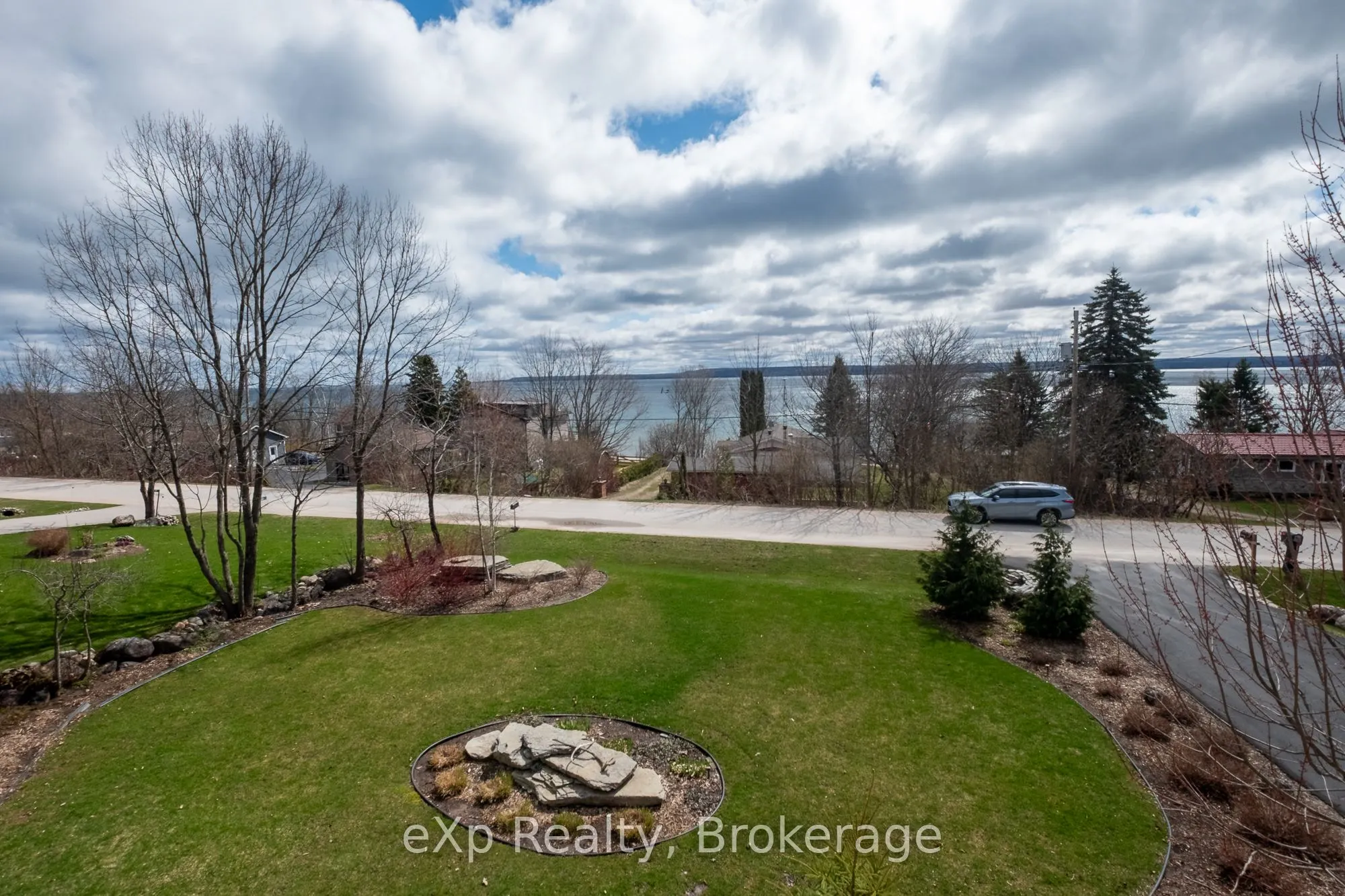 154 MacIntosh Drive