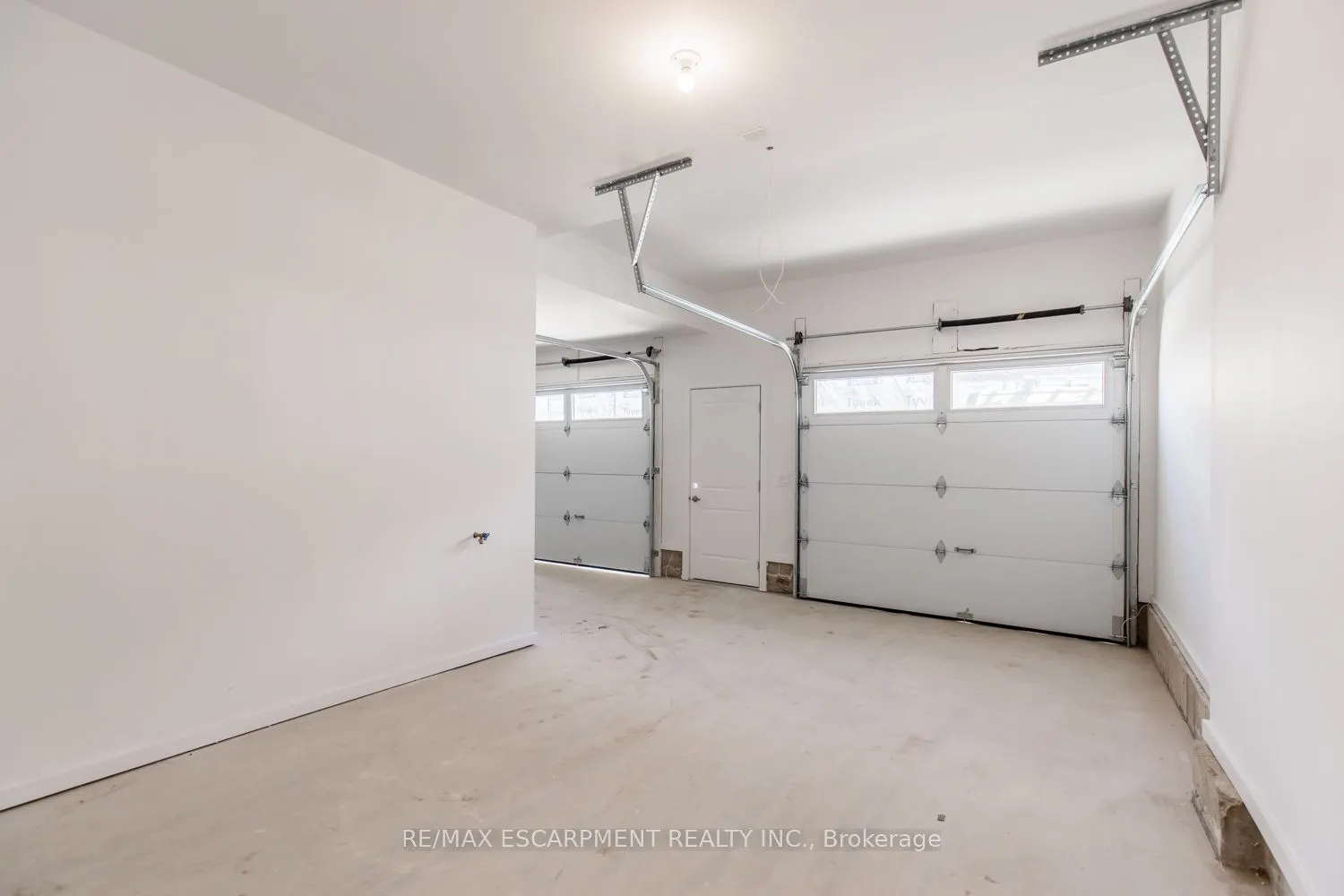 205 Burke Street, #0