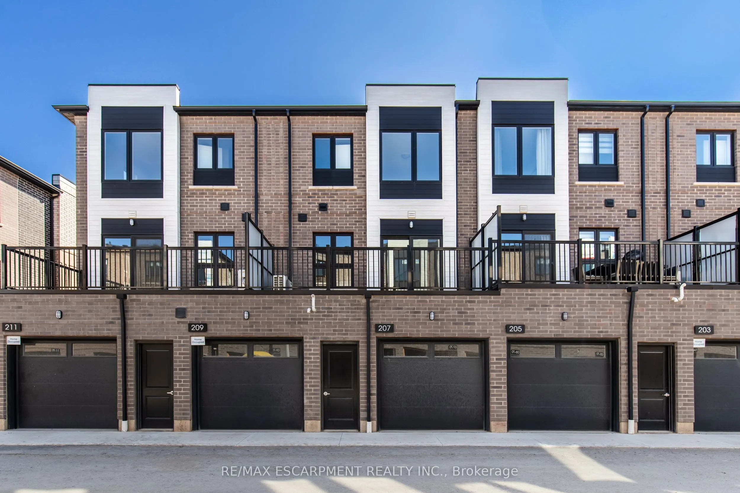205 Burke Street, #0