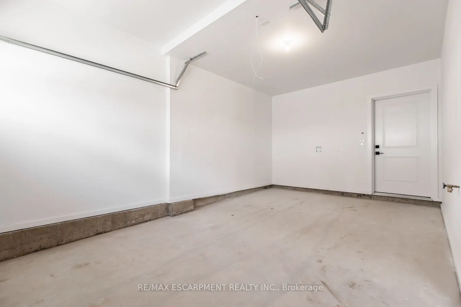 205 Burke Street, #0