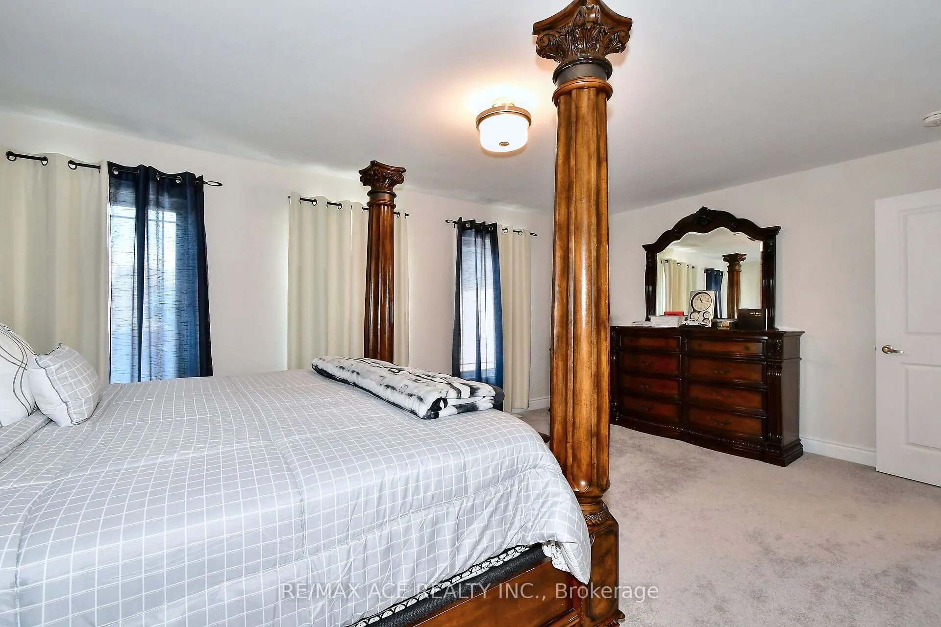 534 Macintosh Grove