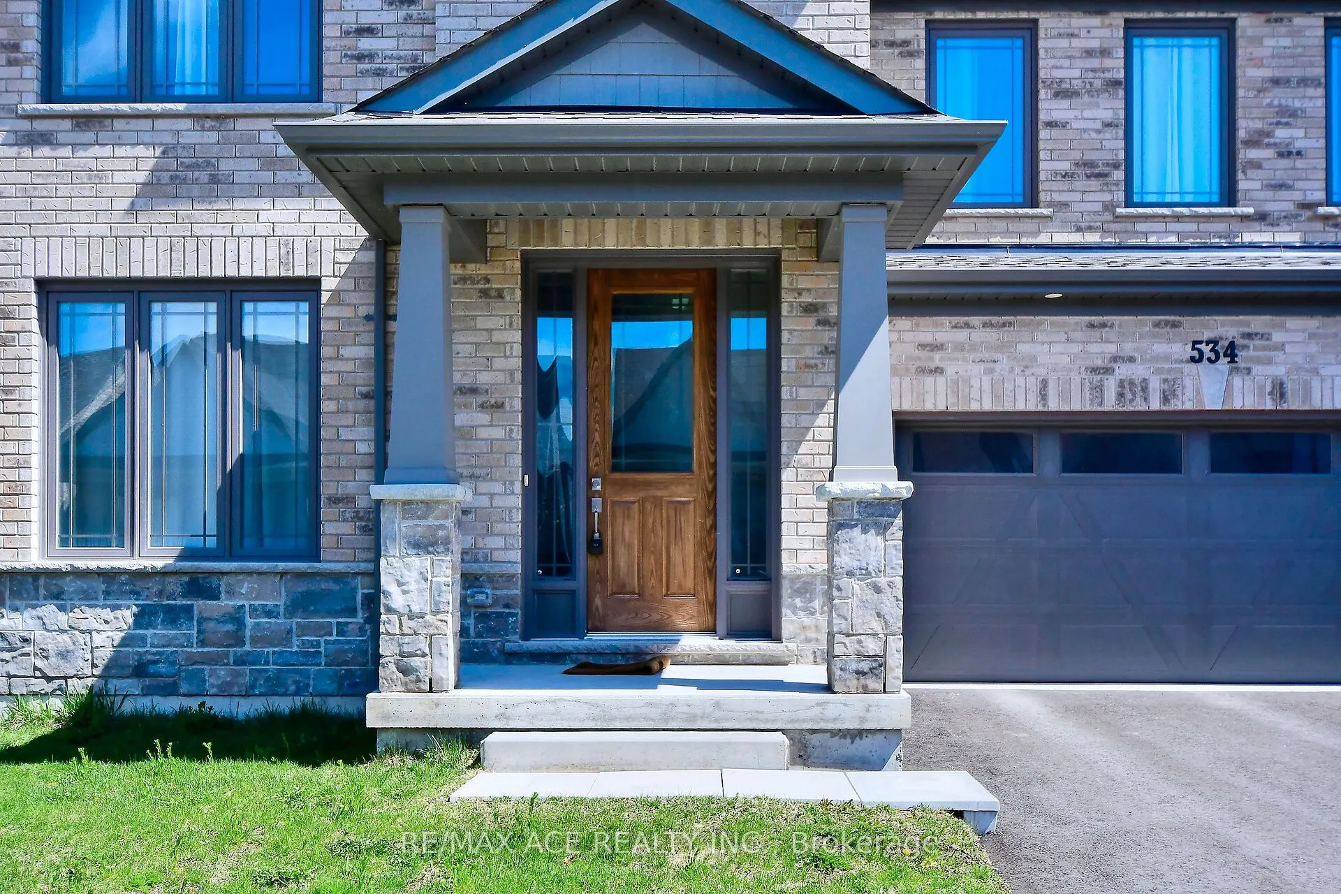 534 Macintosh Grove